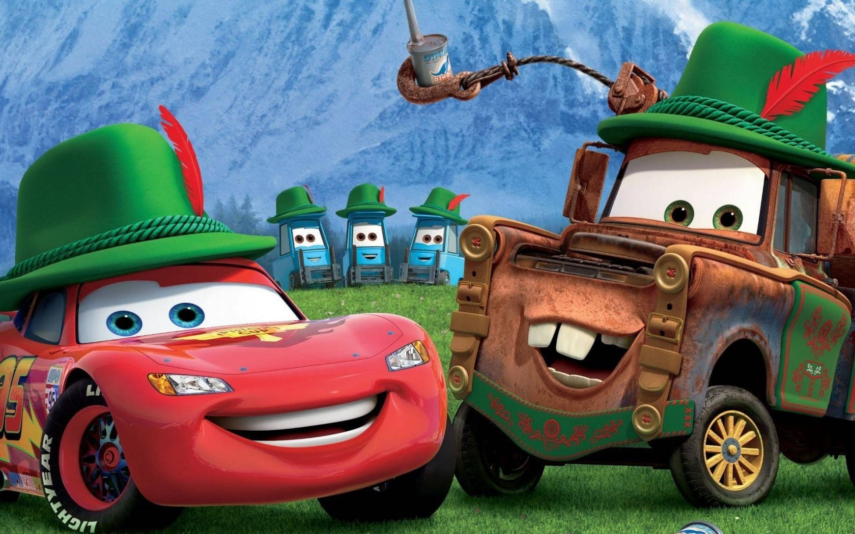 ライトニング・マックィーンとフランチェスコ・ベルヌーイが『カーズ2』でレース 壁紙