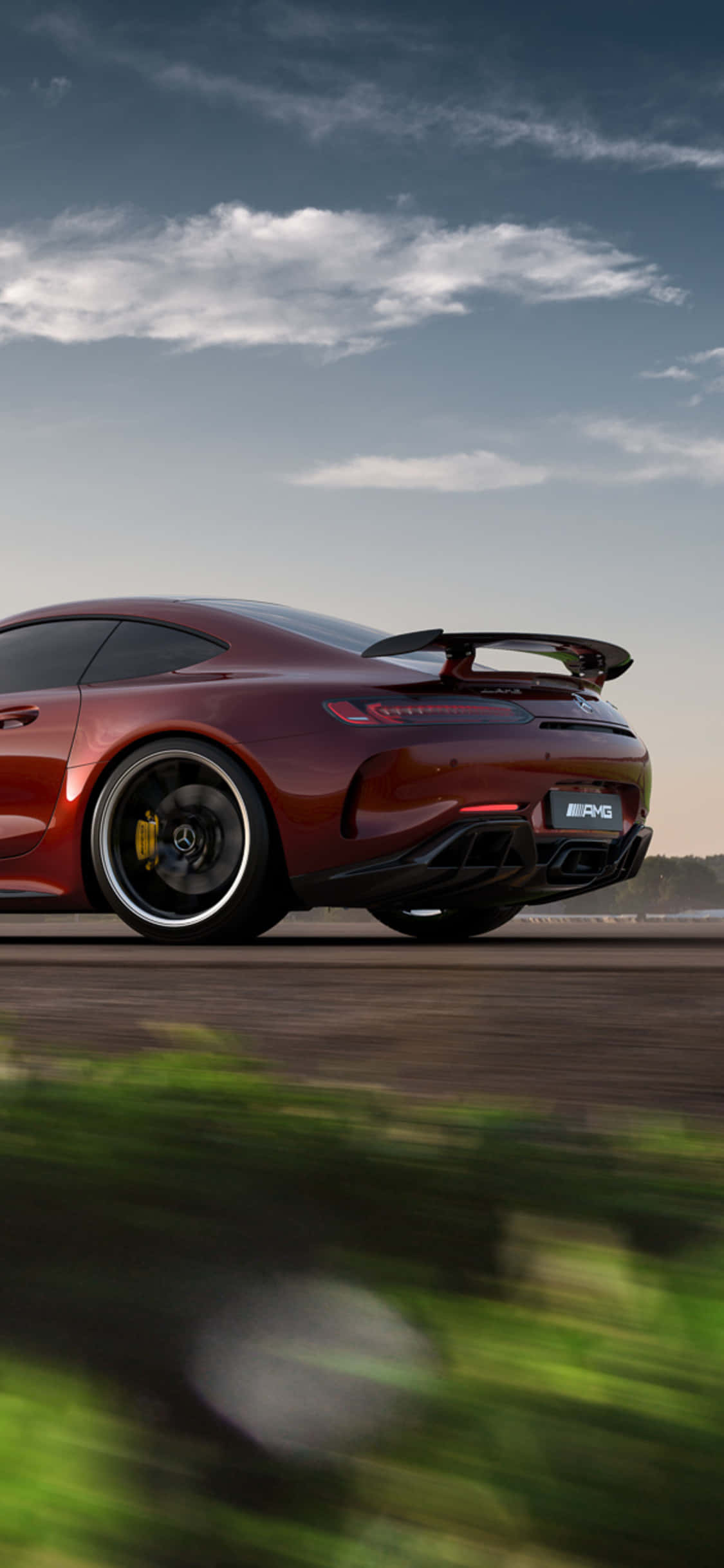 Android 赤 AMG GT-R 背景（クロップ） 壁紙