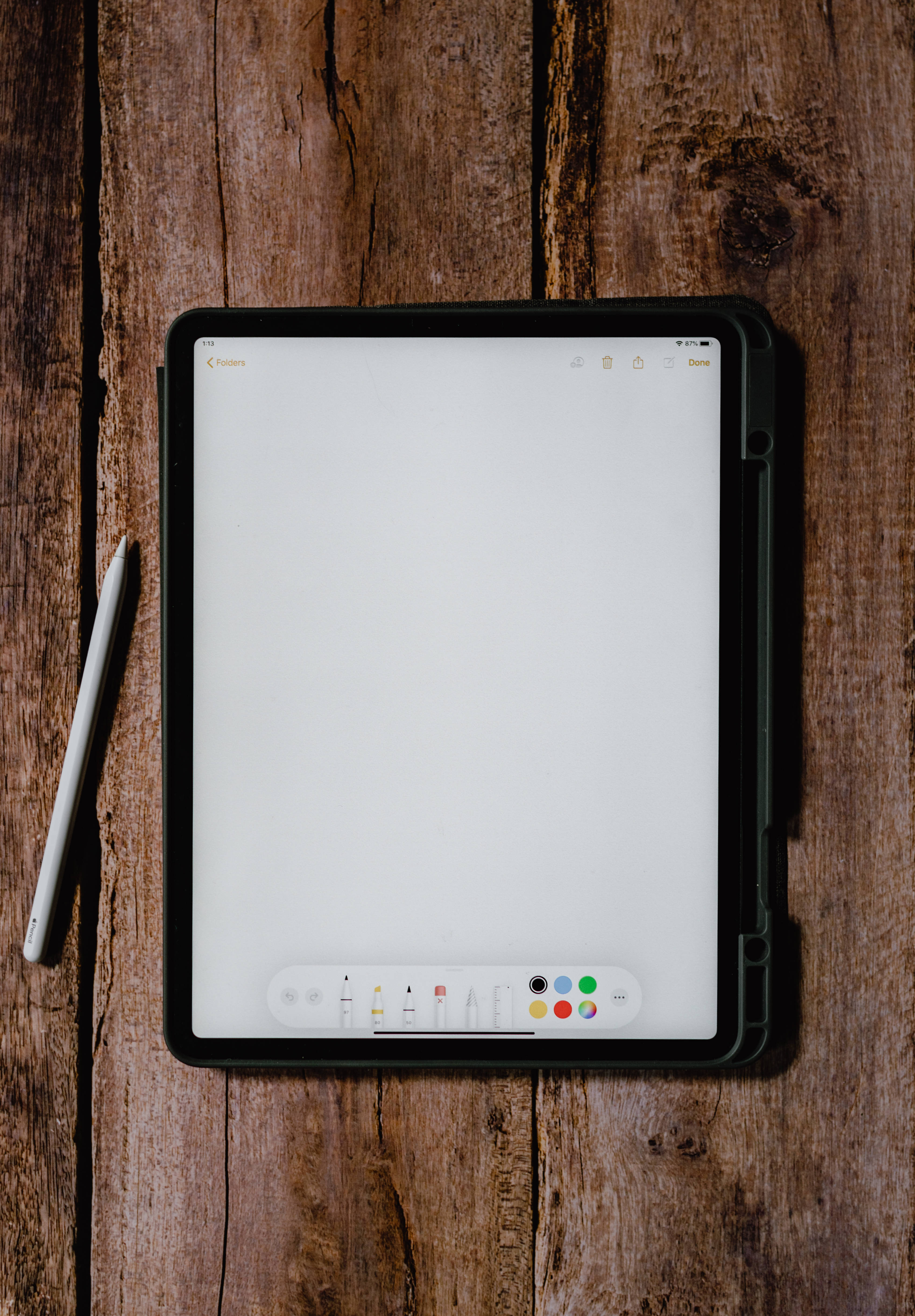 描画アプリを表示したApple iPad Pro 壁紙