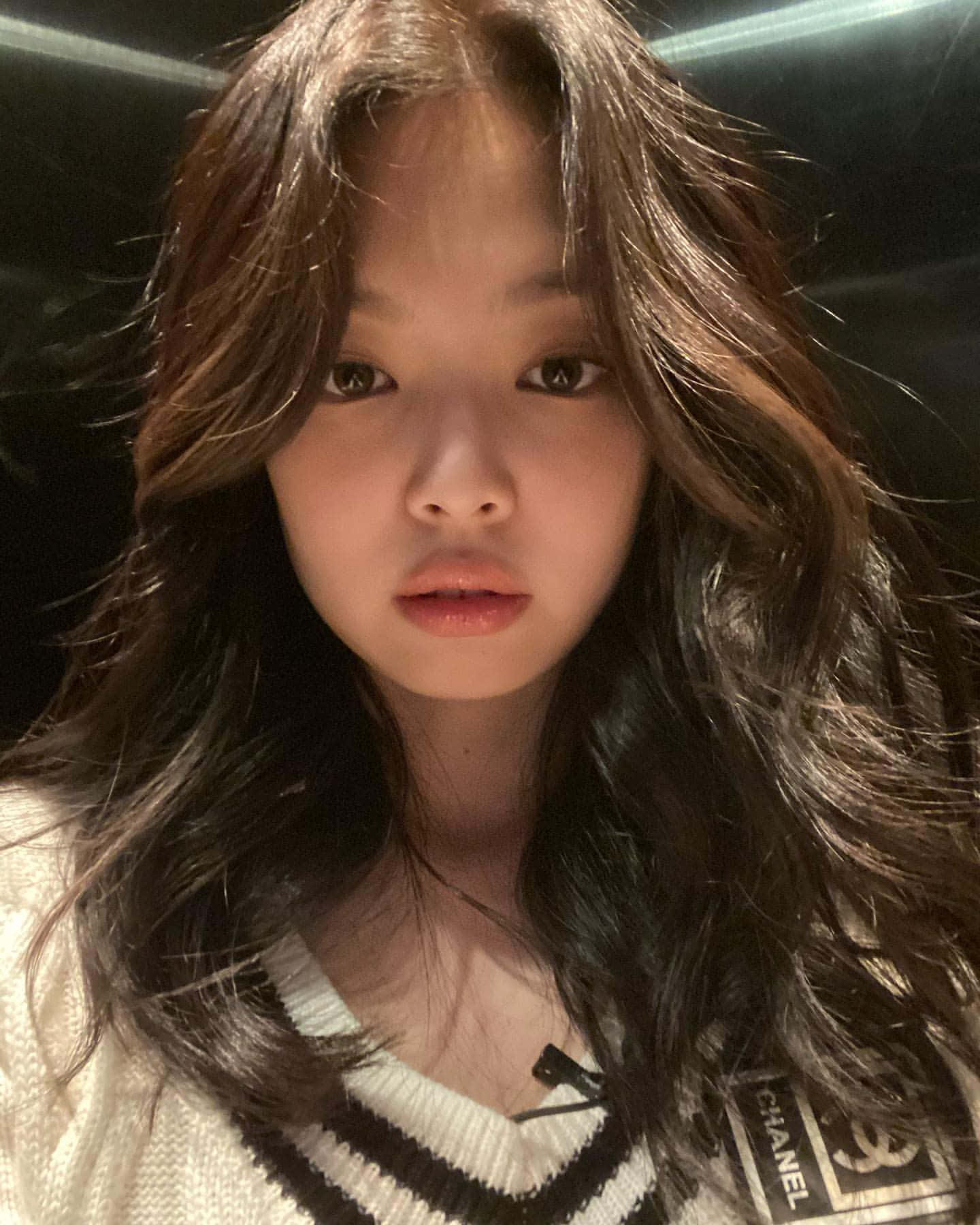 BLACKPINK ジェニー 自撮り写真 壁紙