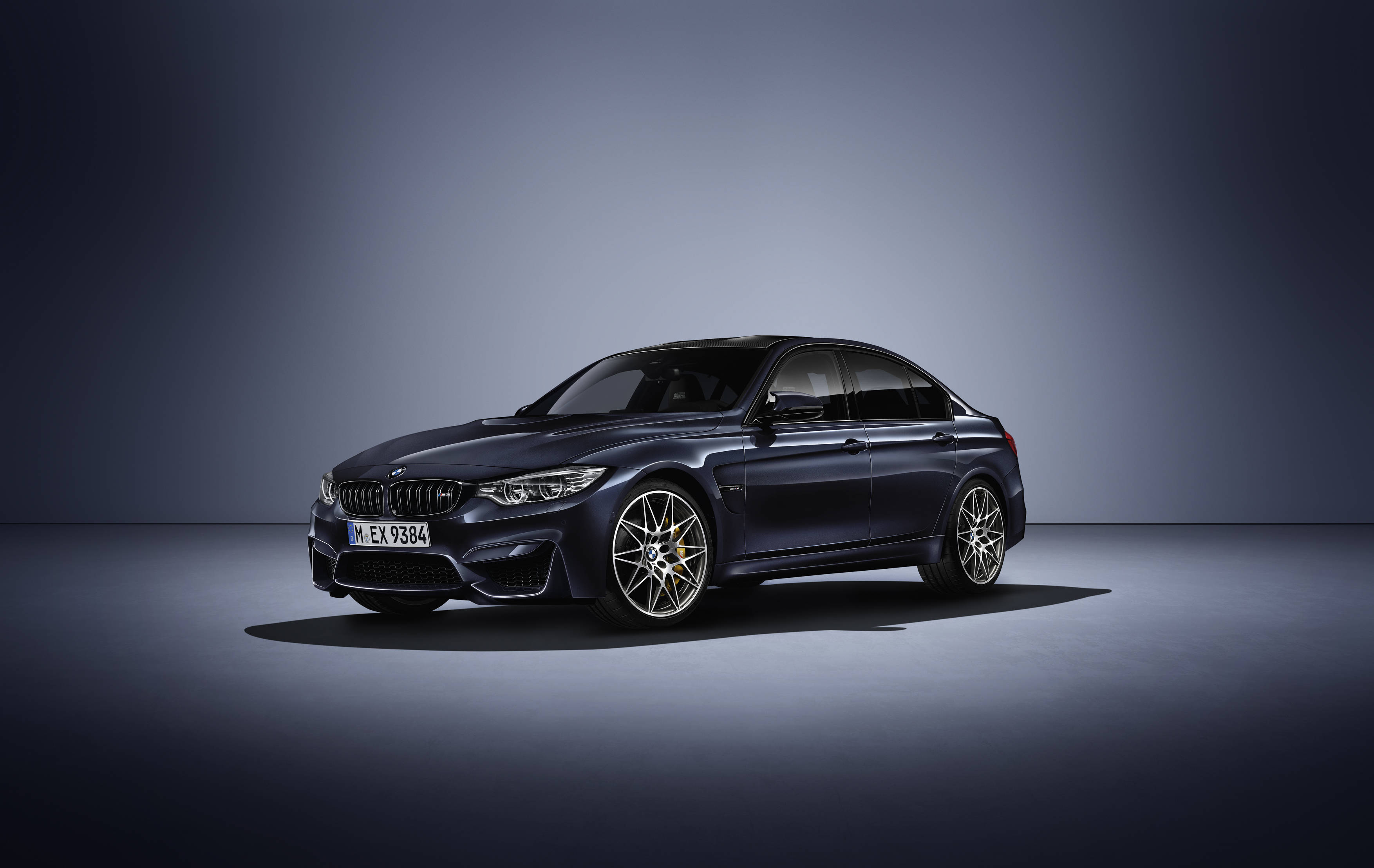 ブラックのBMWヤーレエディション 壁紙