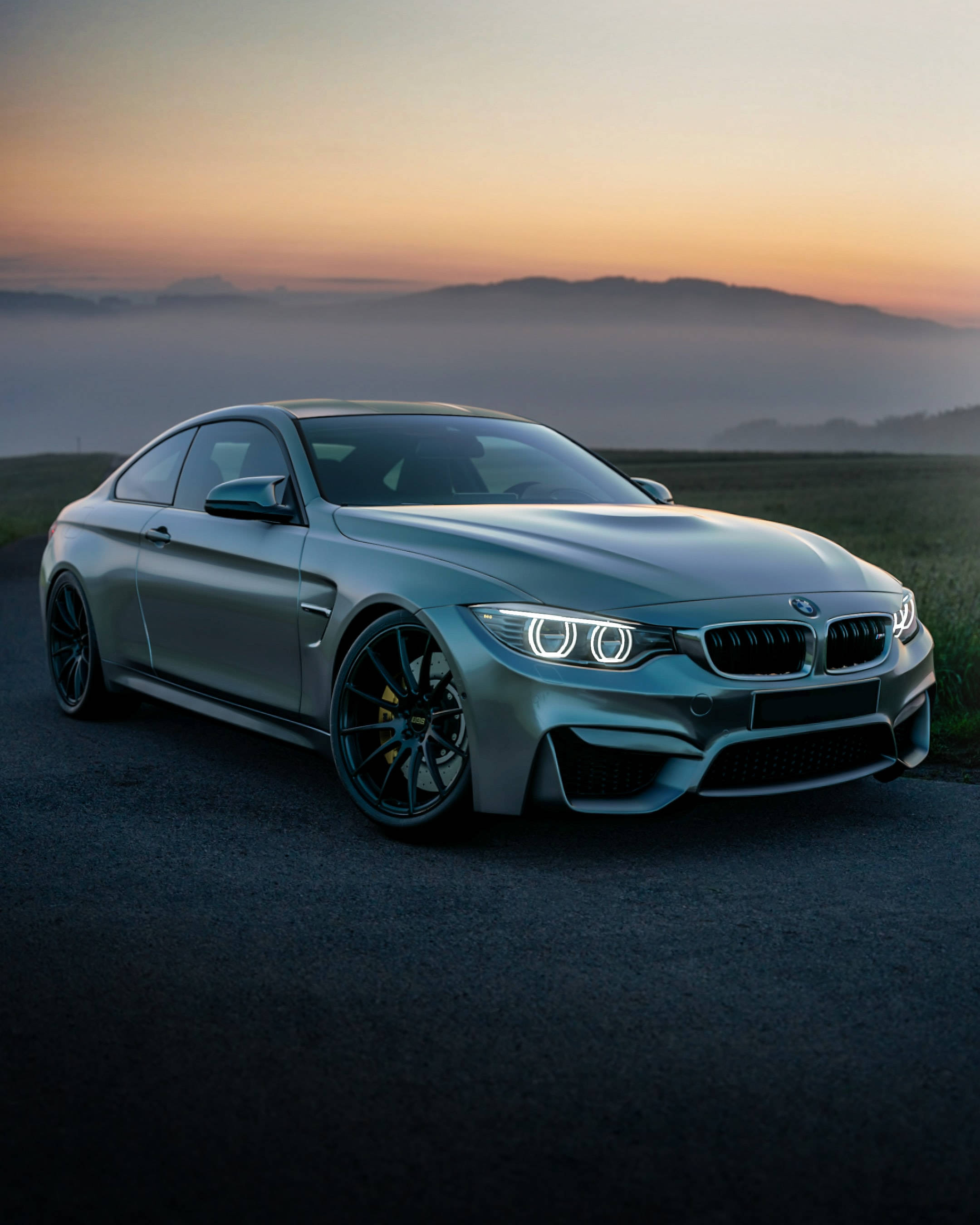 新型BMW F83 M4でパワフルな感覚を 壁紙
