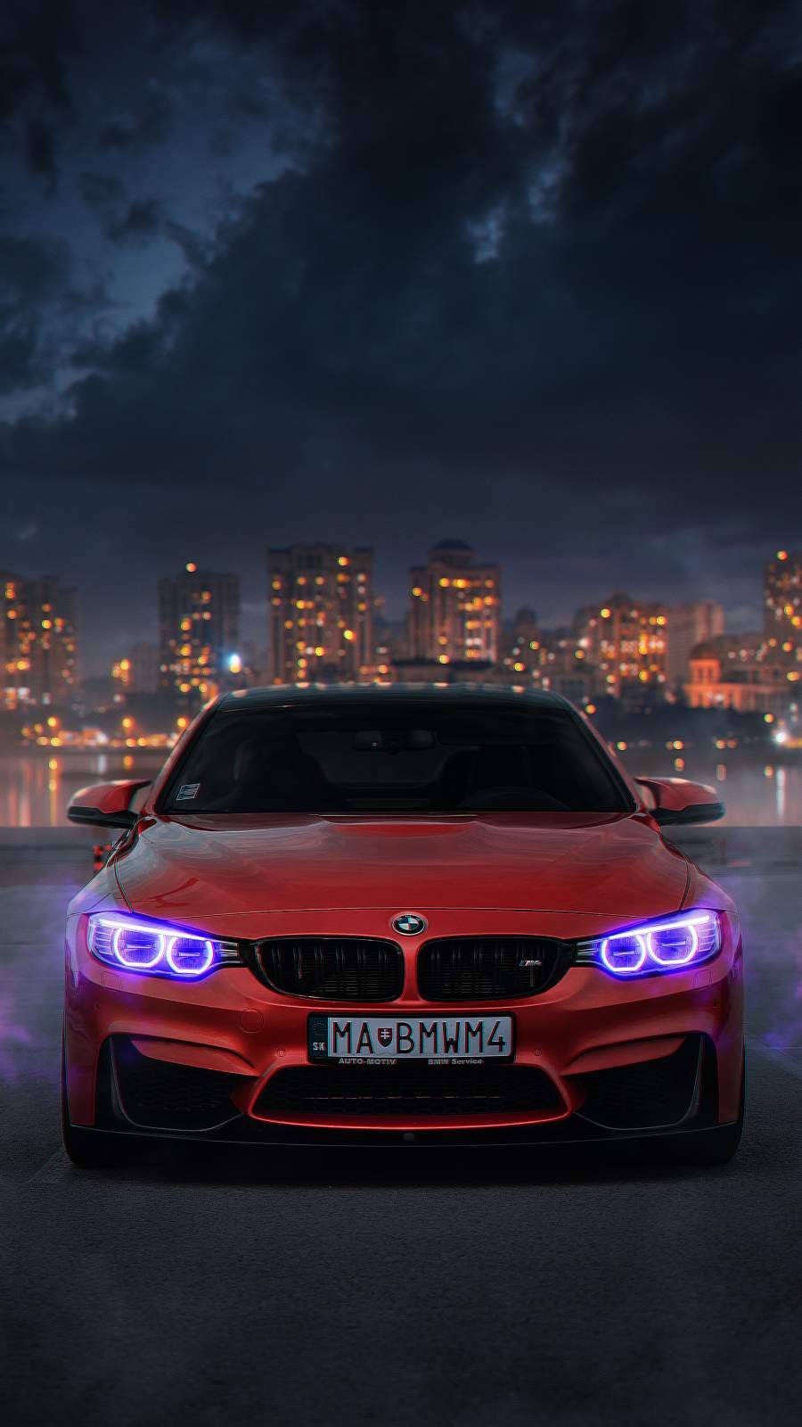 BMW M4 都会の風景 iPhone カー 壁紙