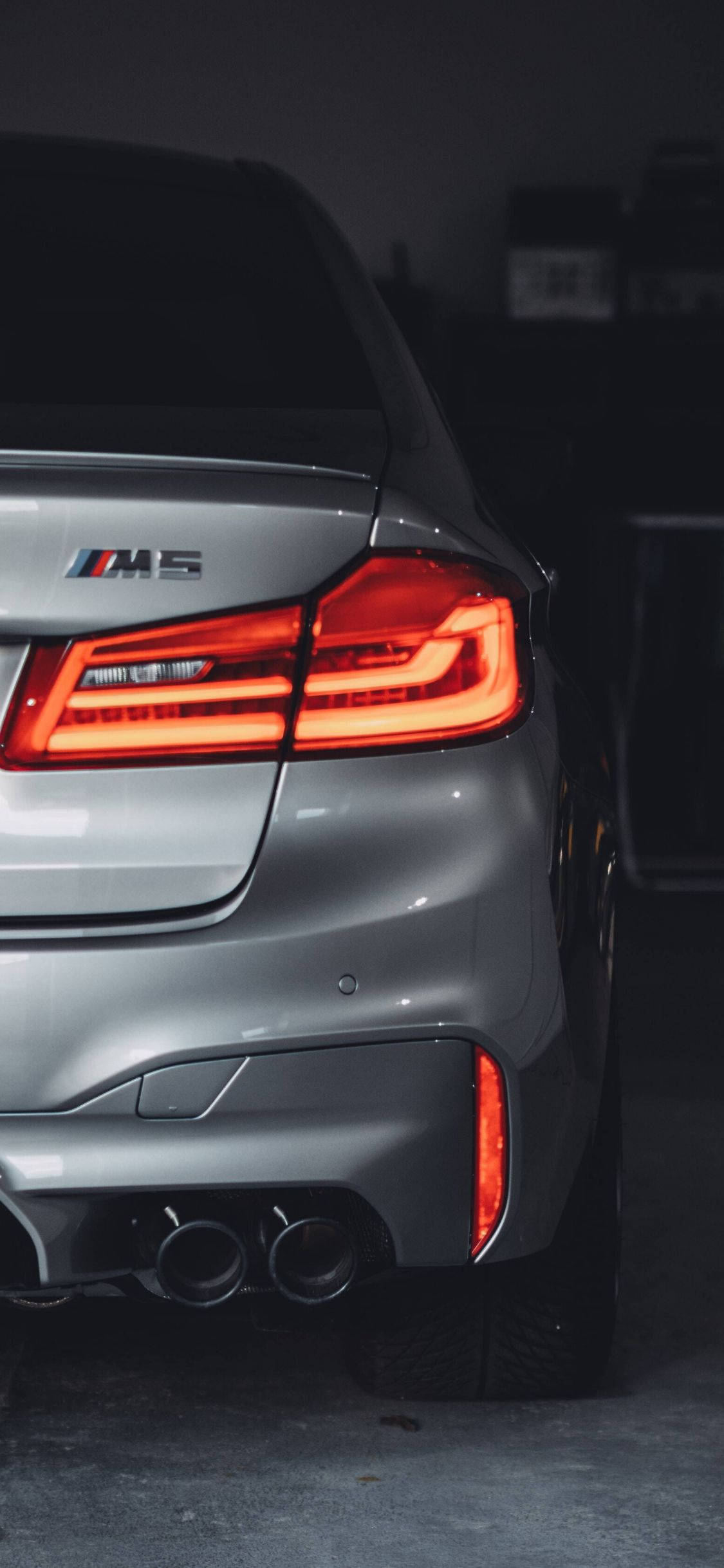グレー BMW M5 カー iPhone 壁紙