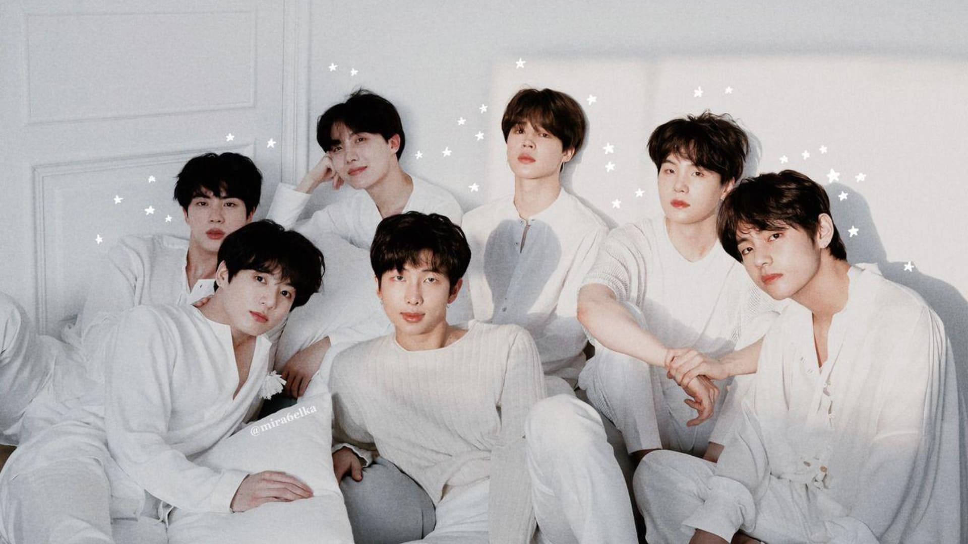 白い衣装のBTSメンバー 壁紙