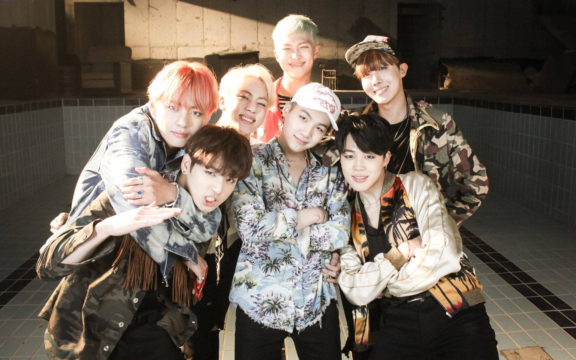 BTS「Fire」MVグループ写真 壁紙
