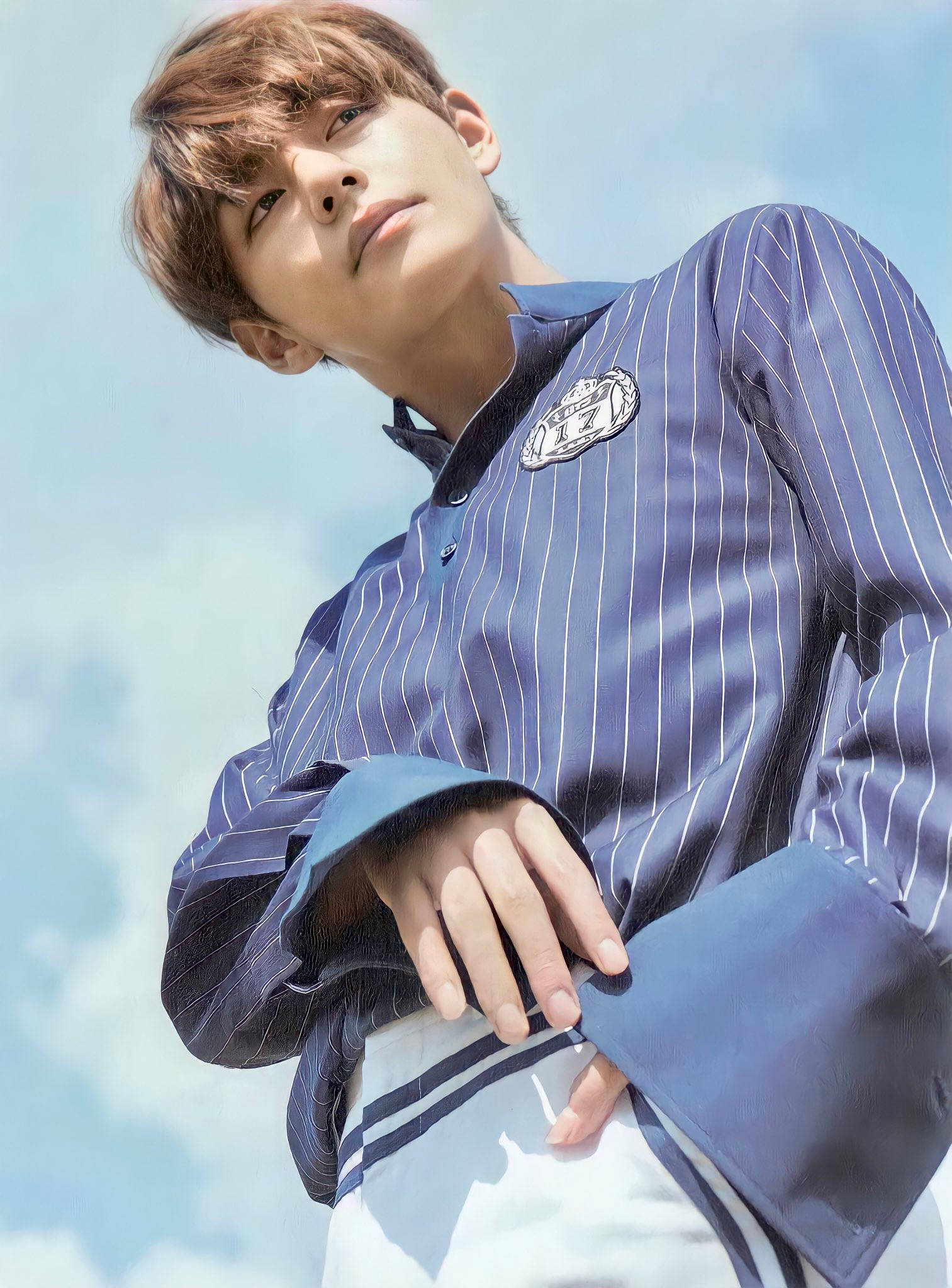 BTS V ストライプブルーシャツ 壁紙