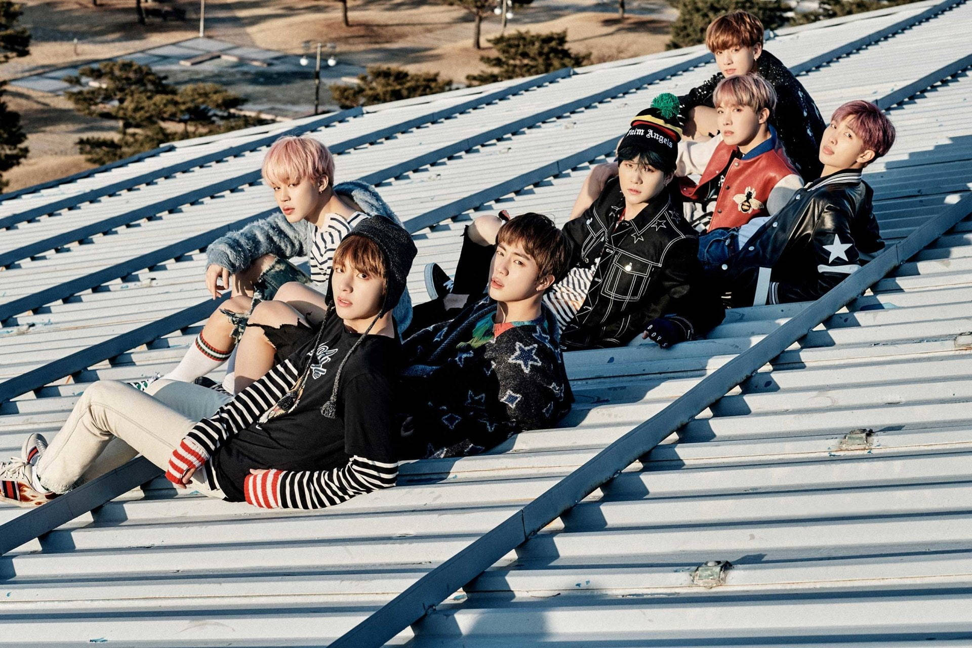 屋上でクールなBTSのノートパソコン壁紙 壁紙