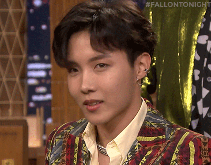 BTSのJ-Hopeがカジュアルウェアで魅せる魅力 壁紙