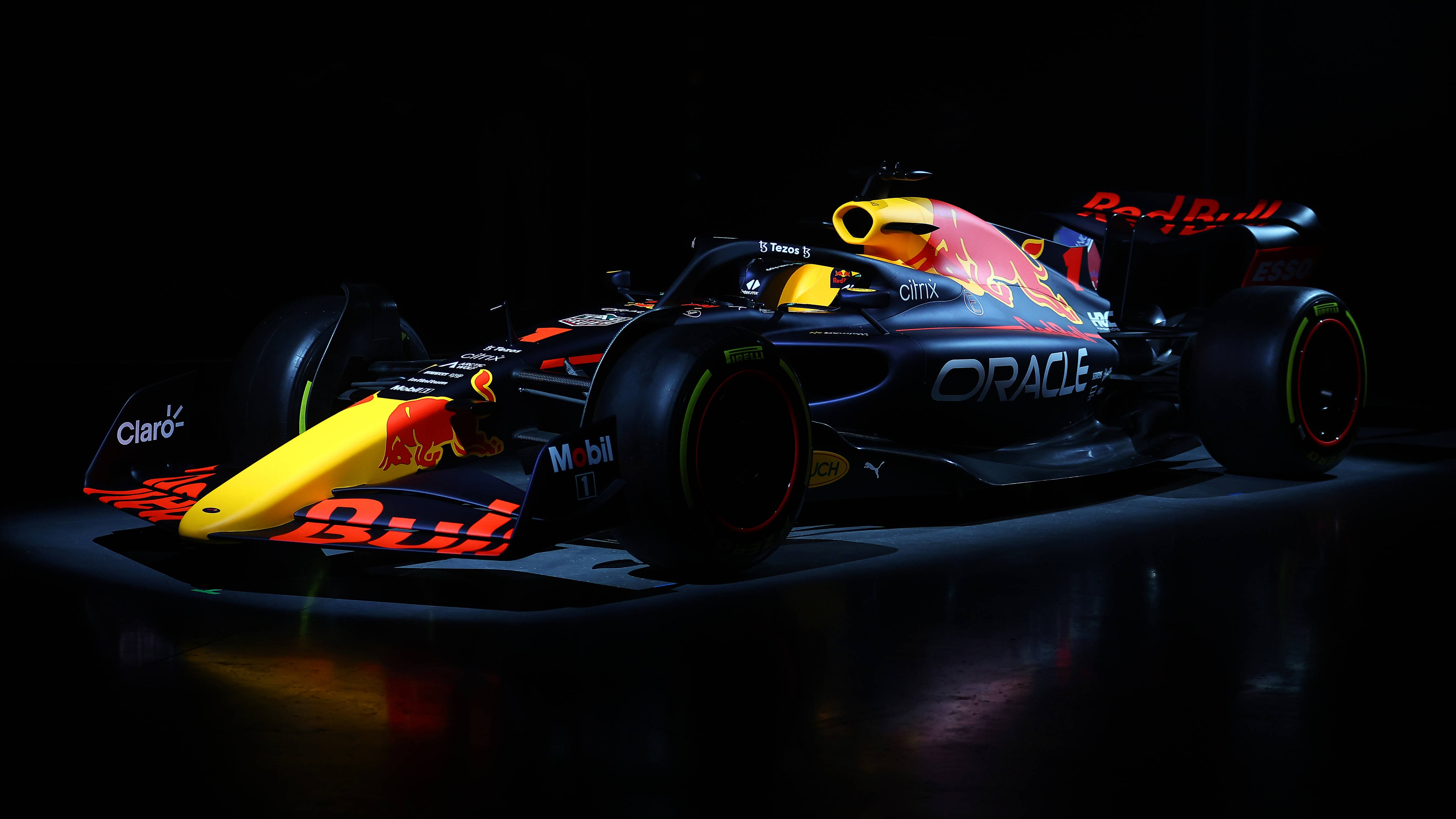 F1レーシングカー 4K ラップトップカー 壁紙