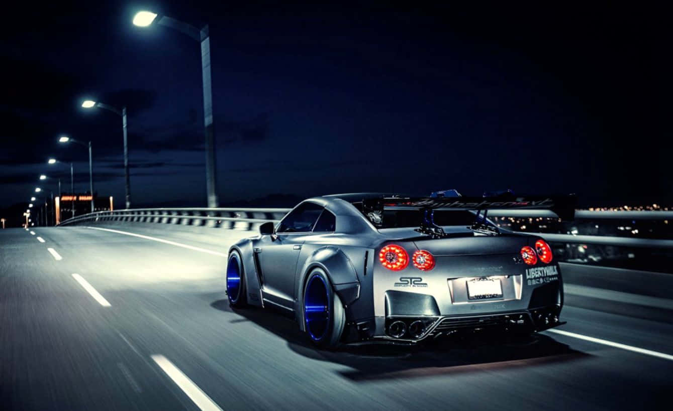 GTR R35 夜のロード 壁紙