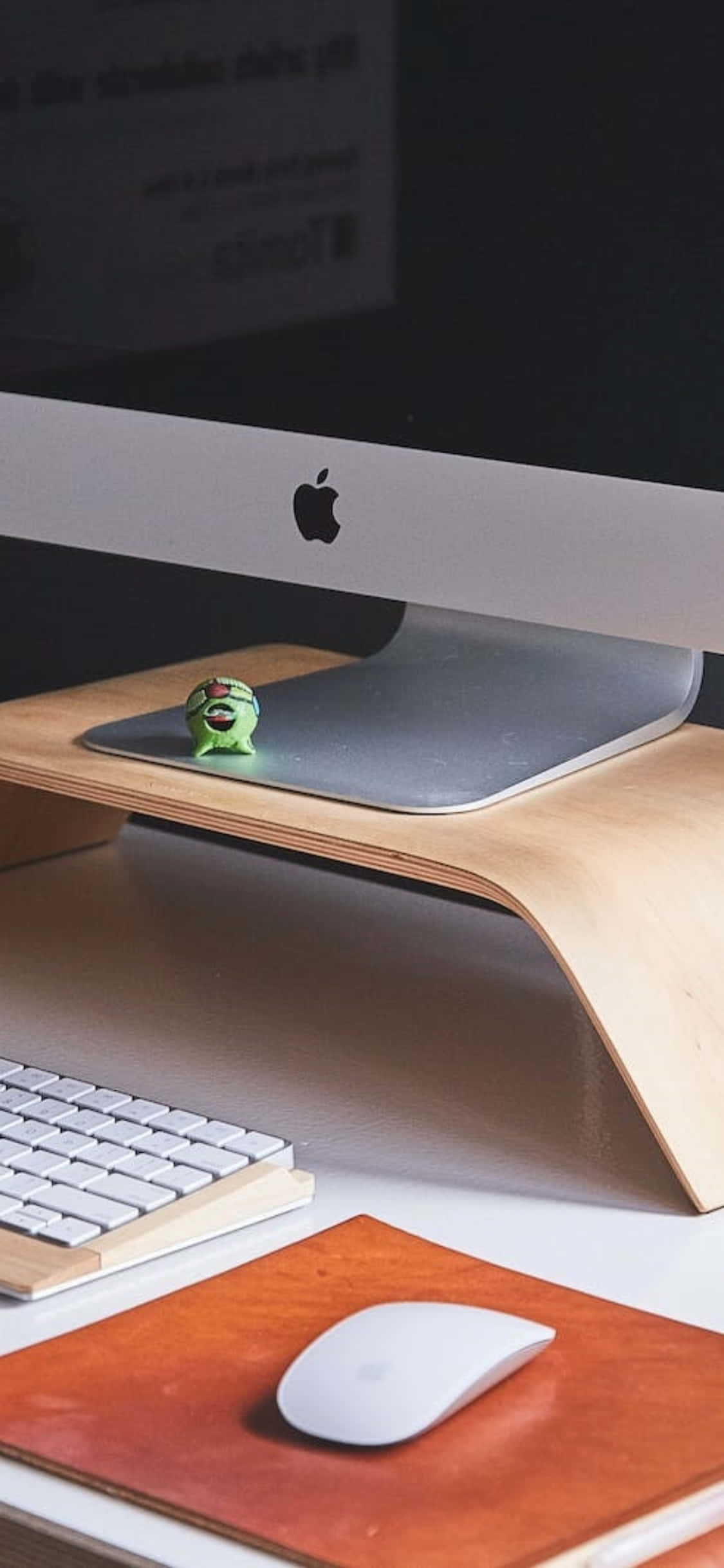 iPhone X デスク背景 MacBook Pro 壁紙