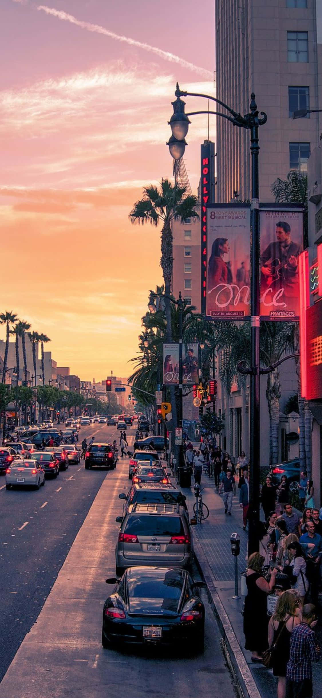 iPhone XS Californiaで完璧なビーチルックを 壁紙