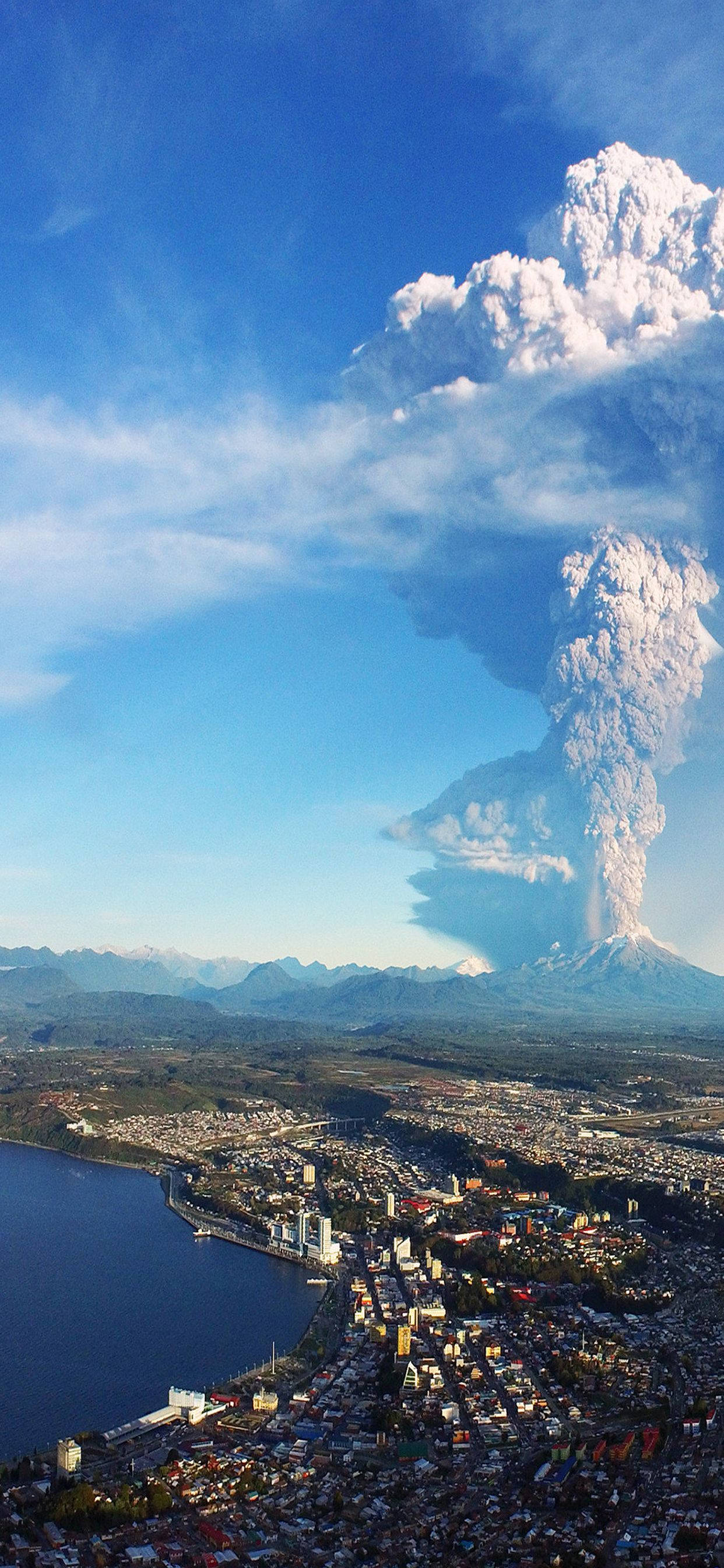 iPhone XS Max OLED 火山噴火 壁紙