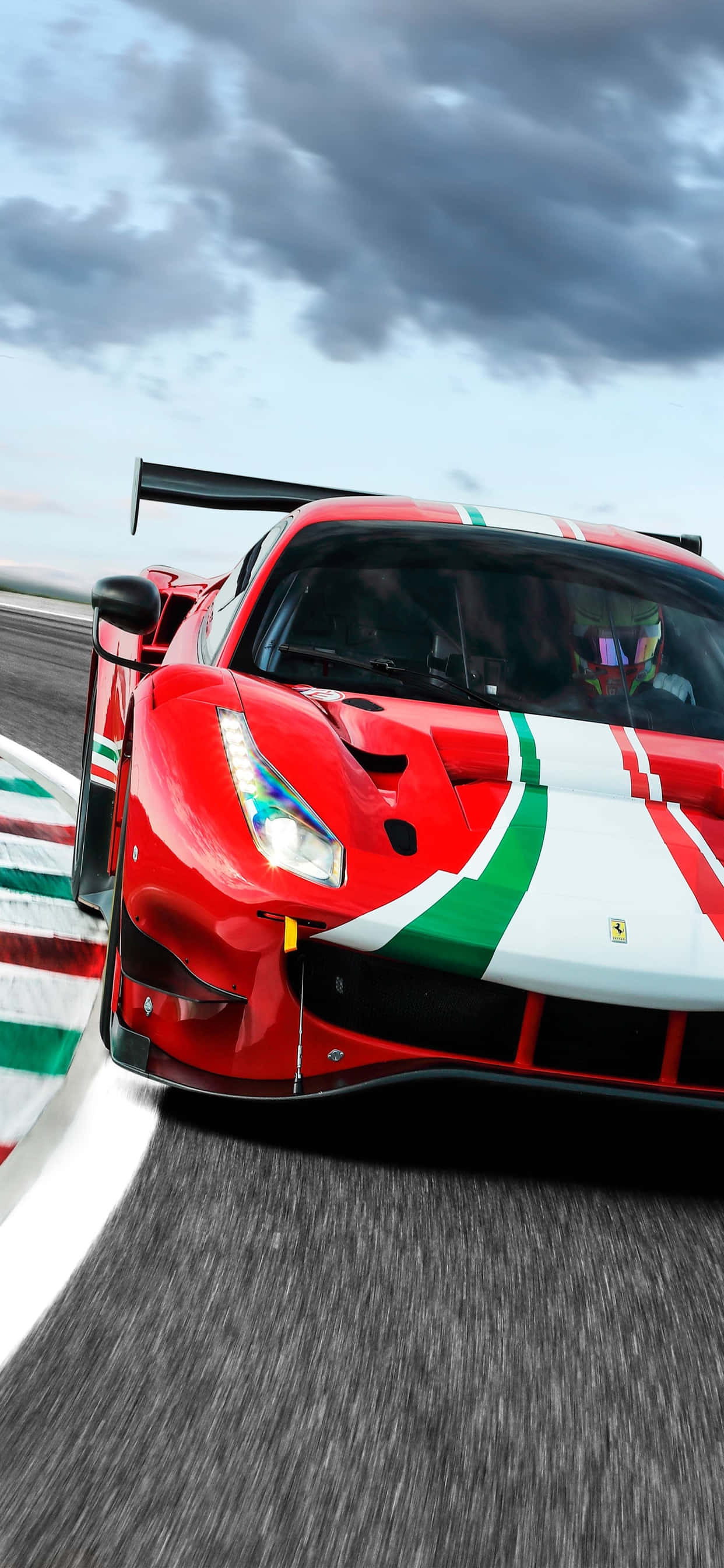 iPhone Xs Max フェラーリ 壁紙 フェラーリ 488 GT3 トラック上 壁紙