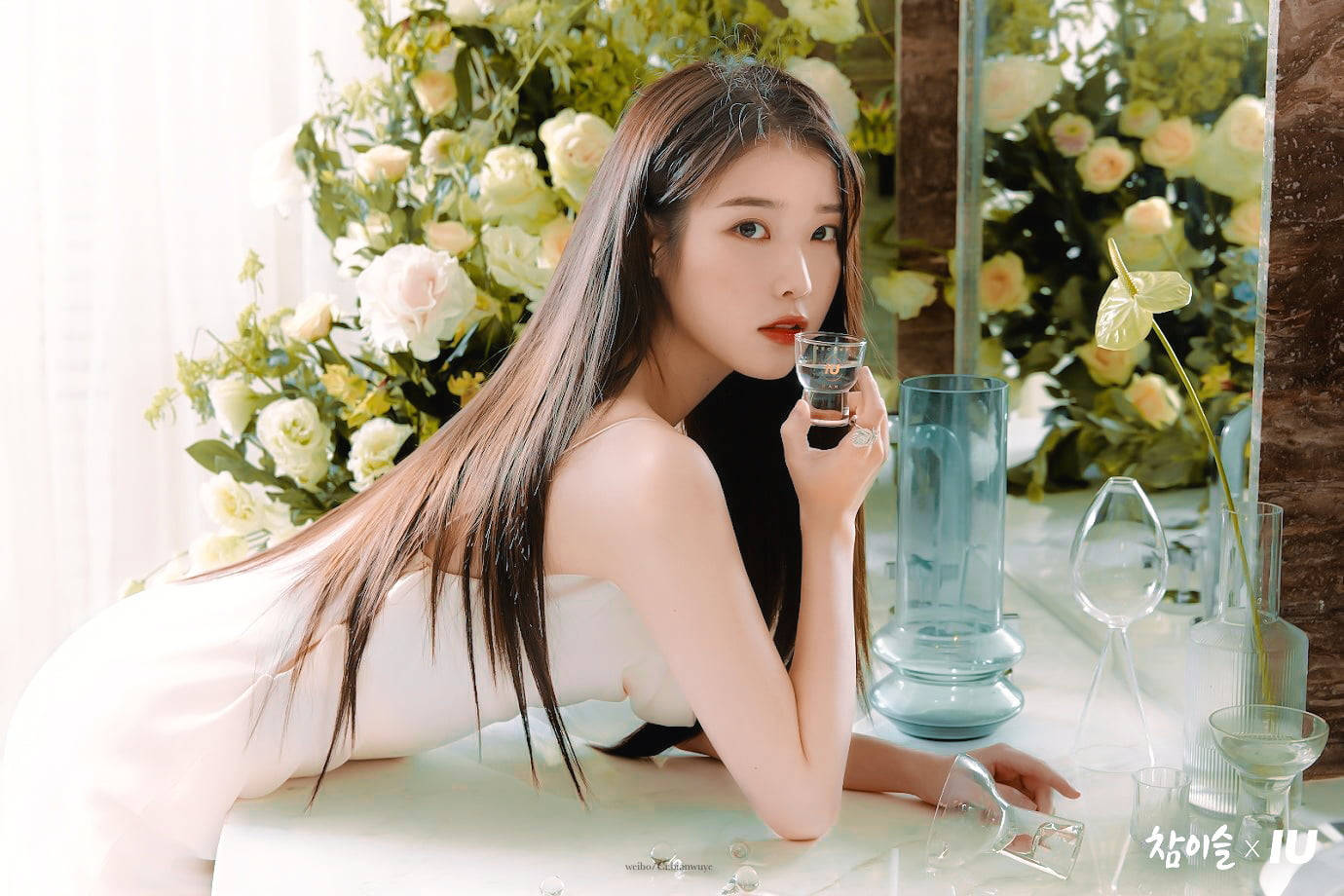 IU Vogue Korea マガジン 壁紙