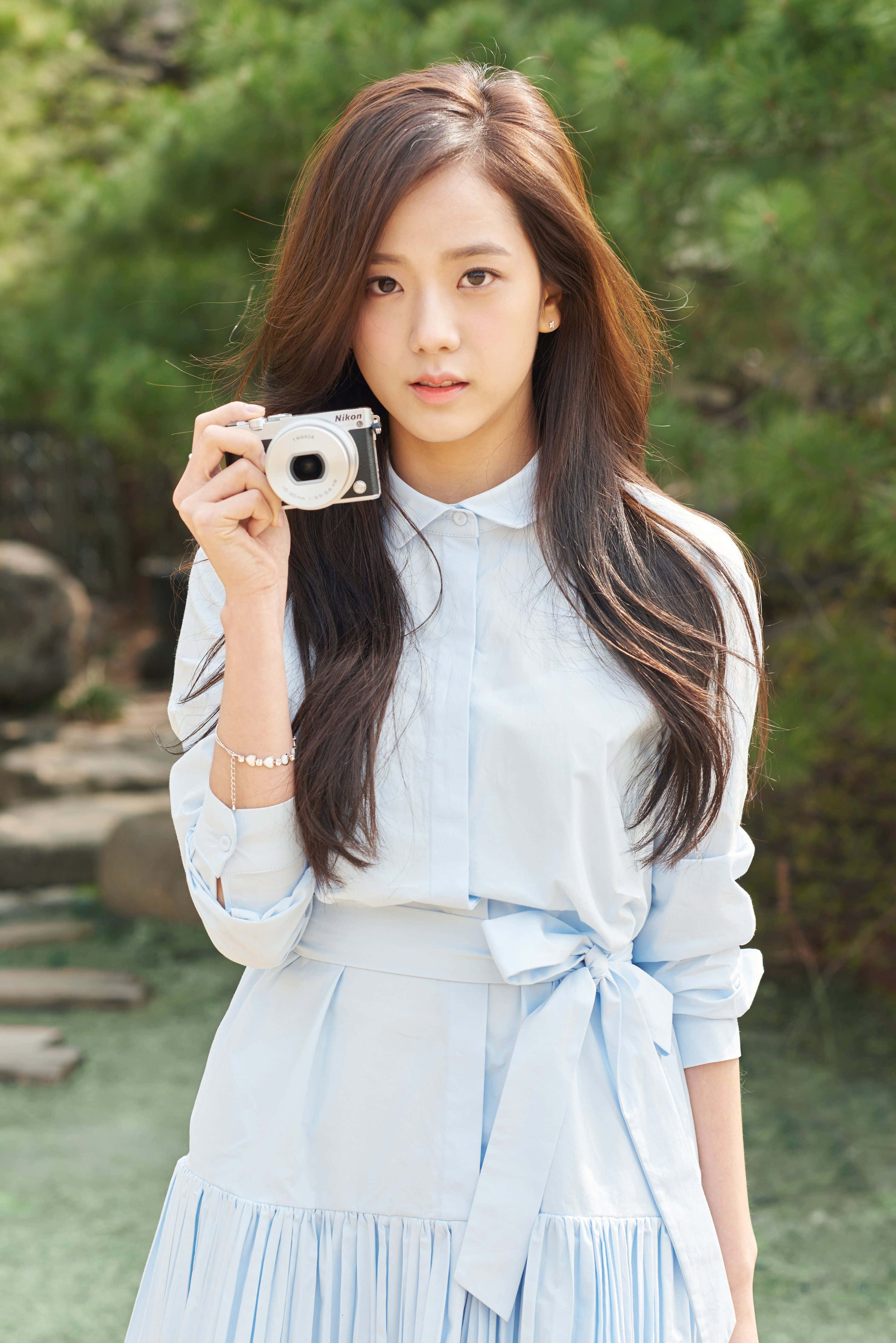Jisoo Blackpink カメラ ライトブルー 壁紙