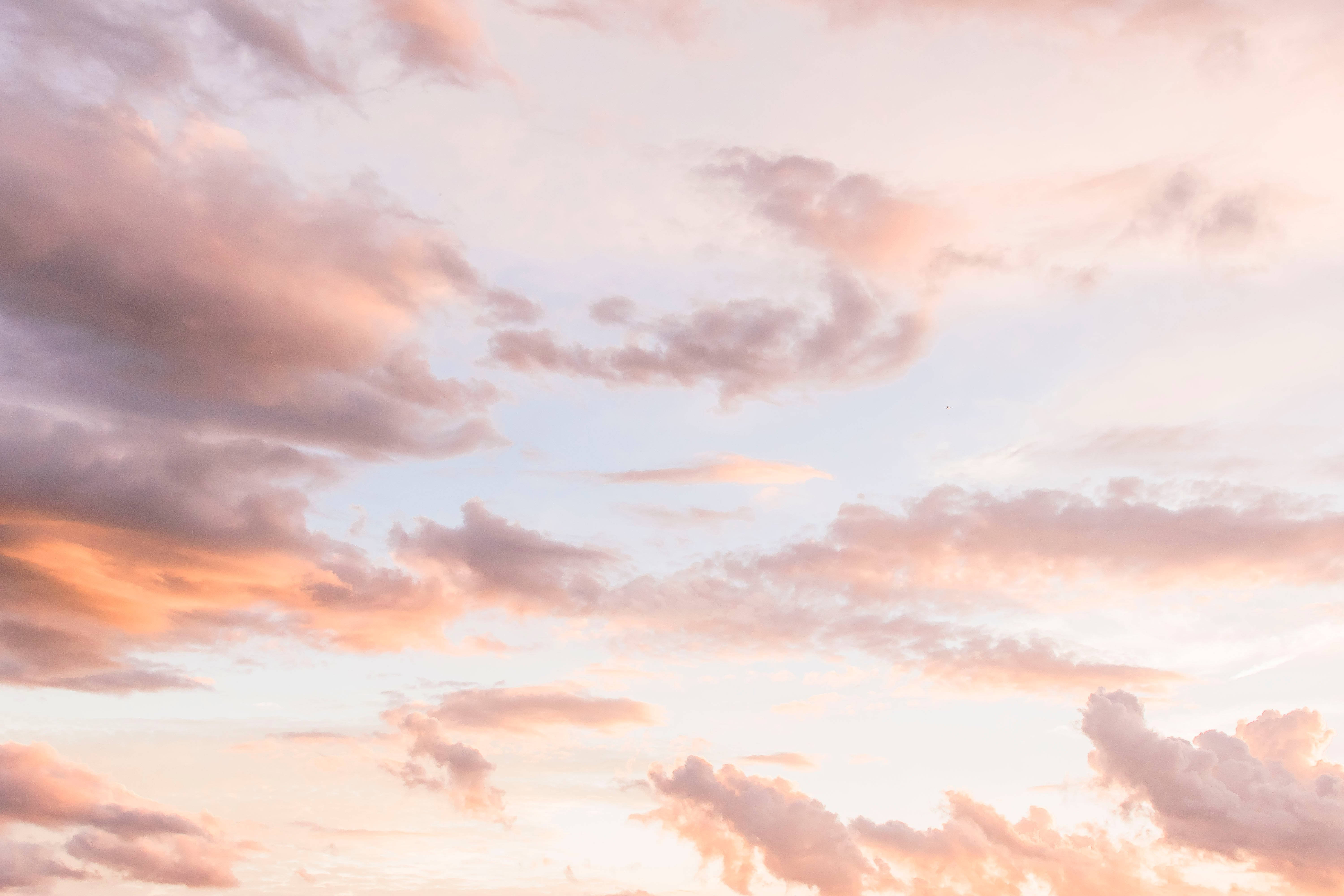 美しいMacBookのピンクの空 壁紙