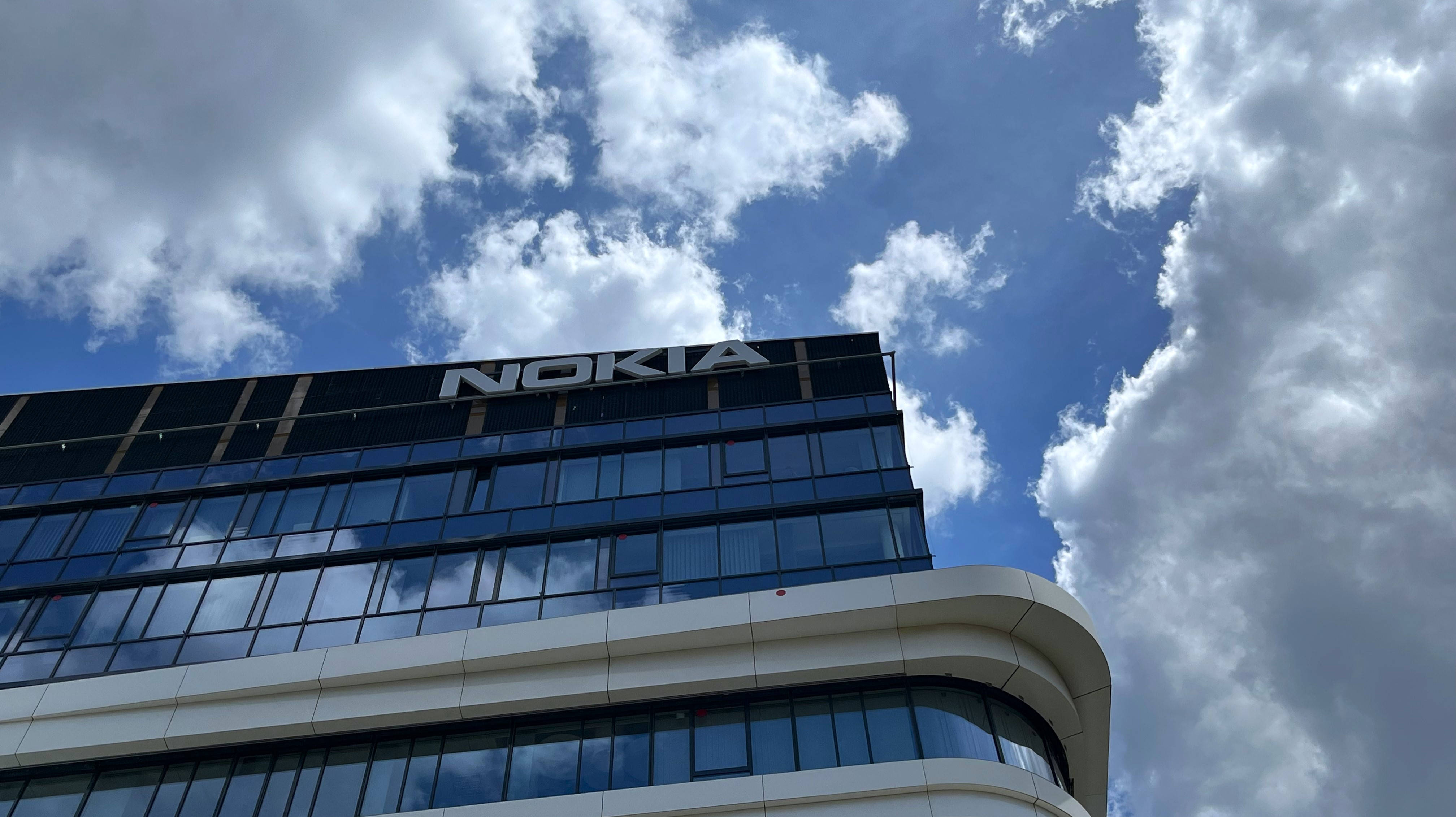 Nokia Networks Skypark ビル 壁紙