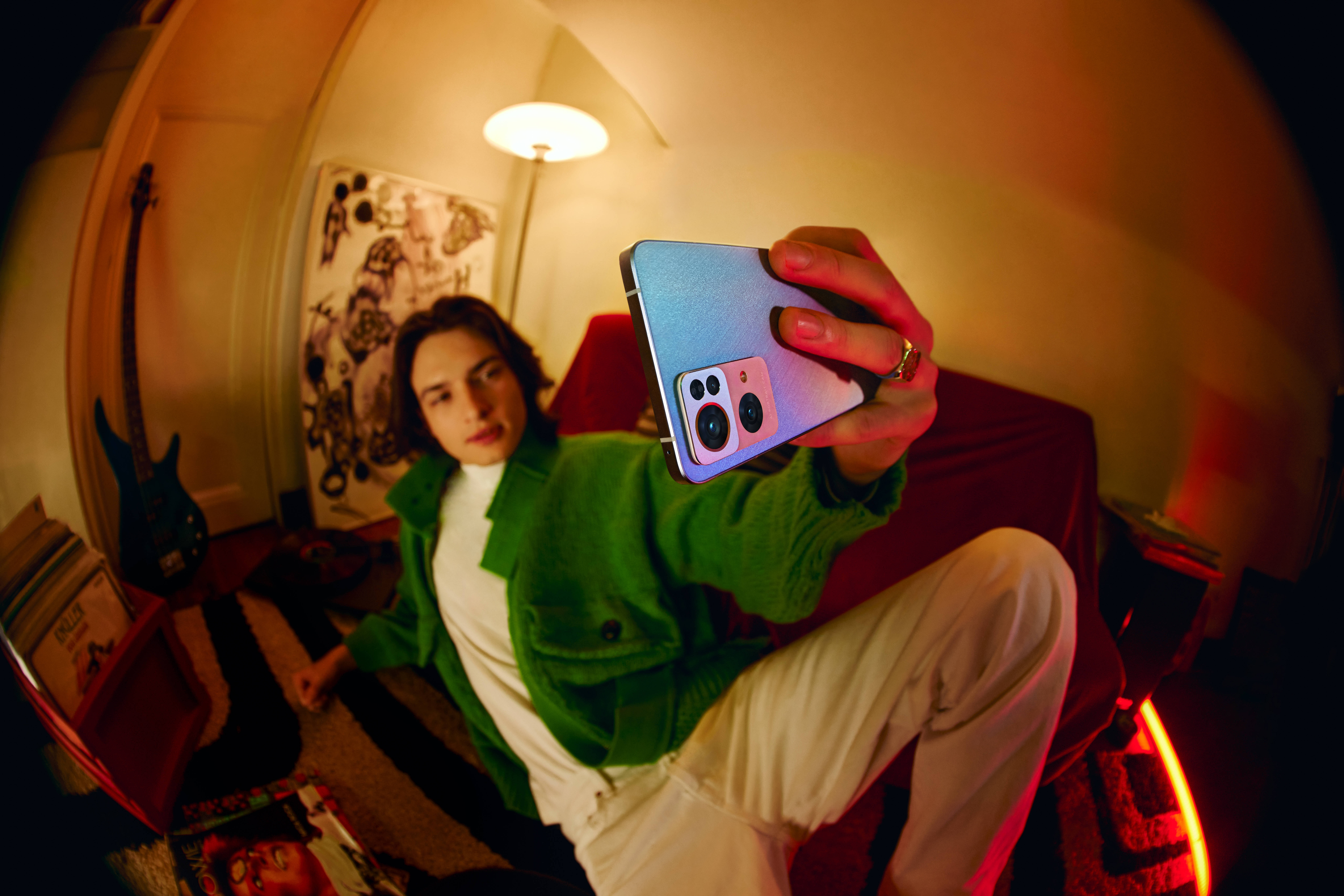 Oppo Reno7 自撮り 壁紙