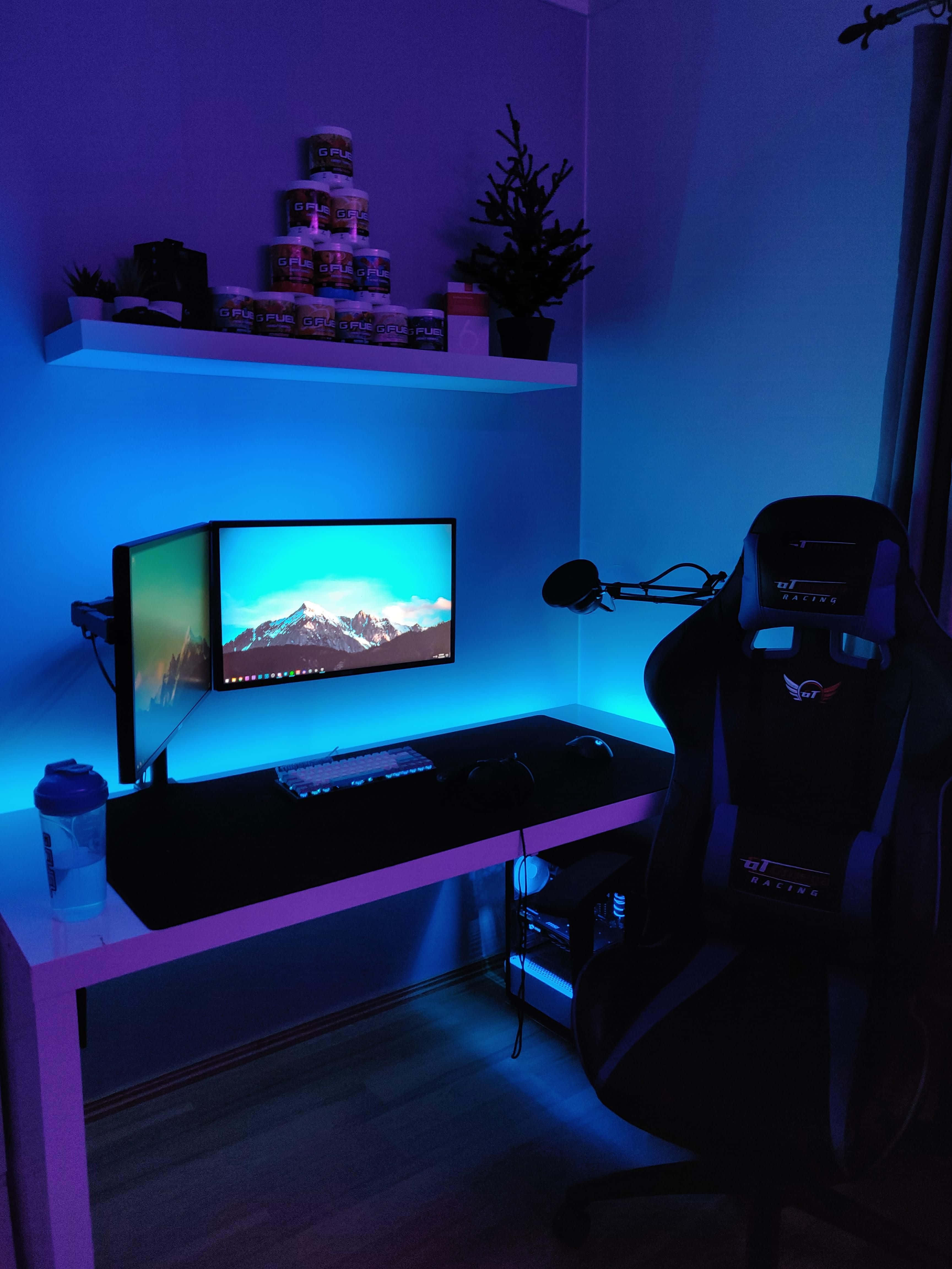あらゆるゲーミングニーズに対応する、洗練された強力なゲーミングPCセットアップ 壁紙