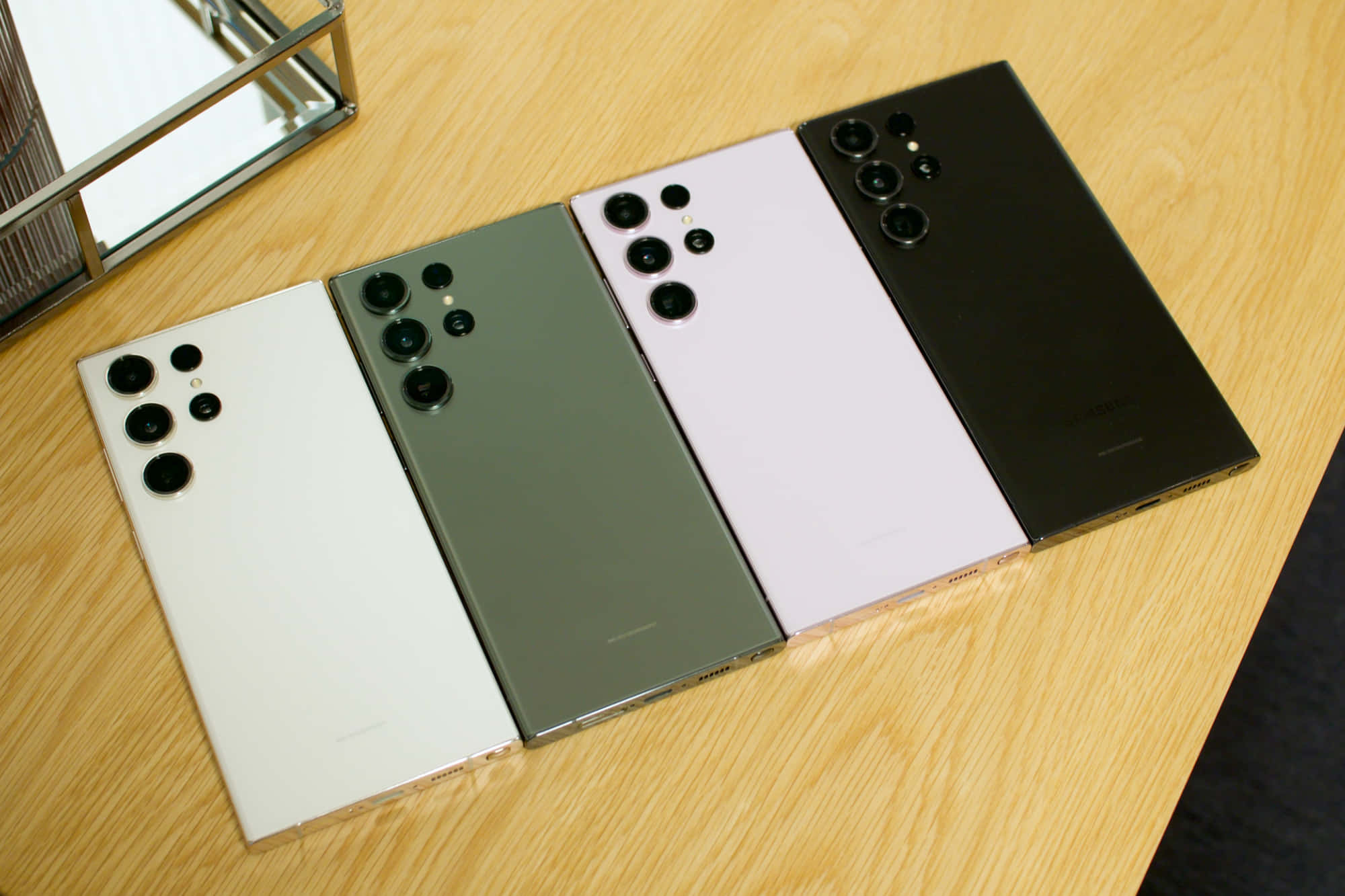 Samsung S23 Ultraのカラーバリエーション 壁紙
