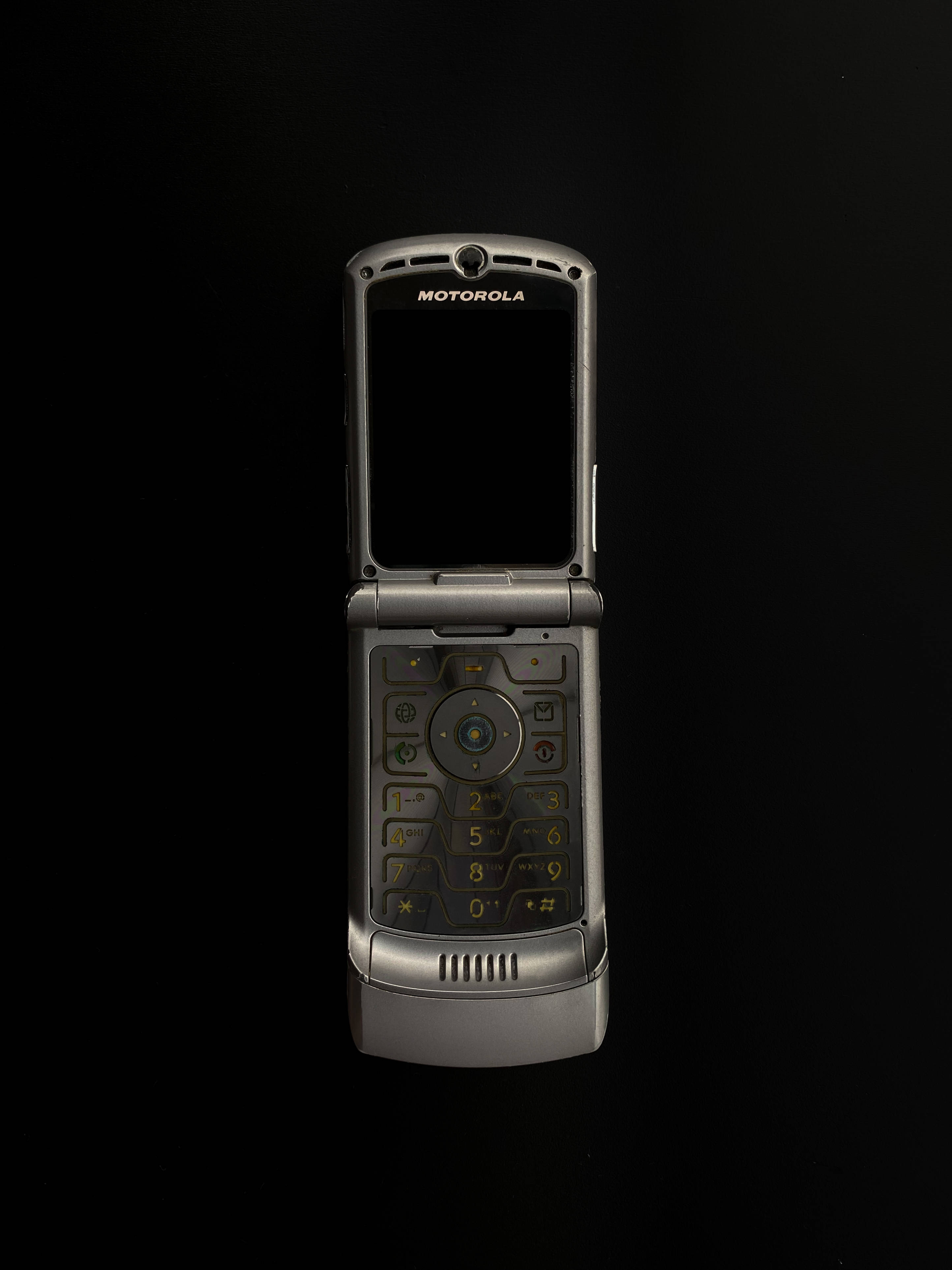 Silver Motorola Razr 壁紙