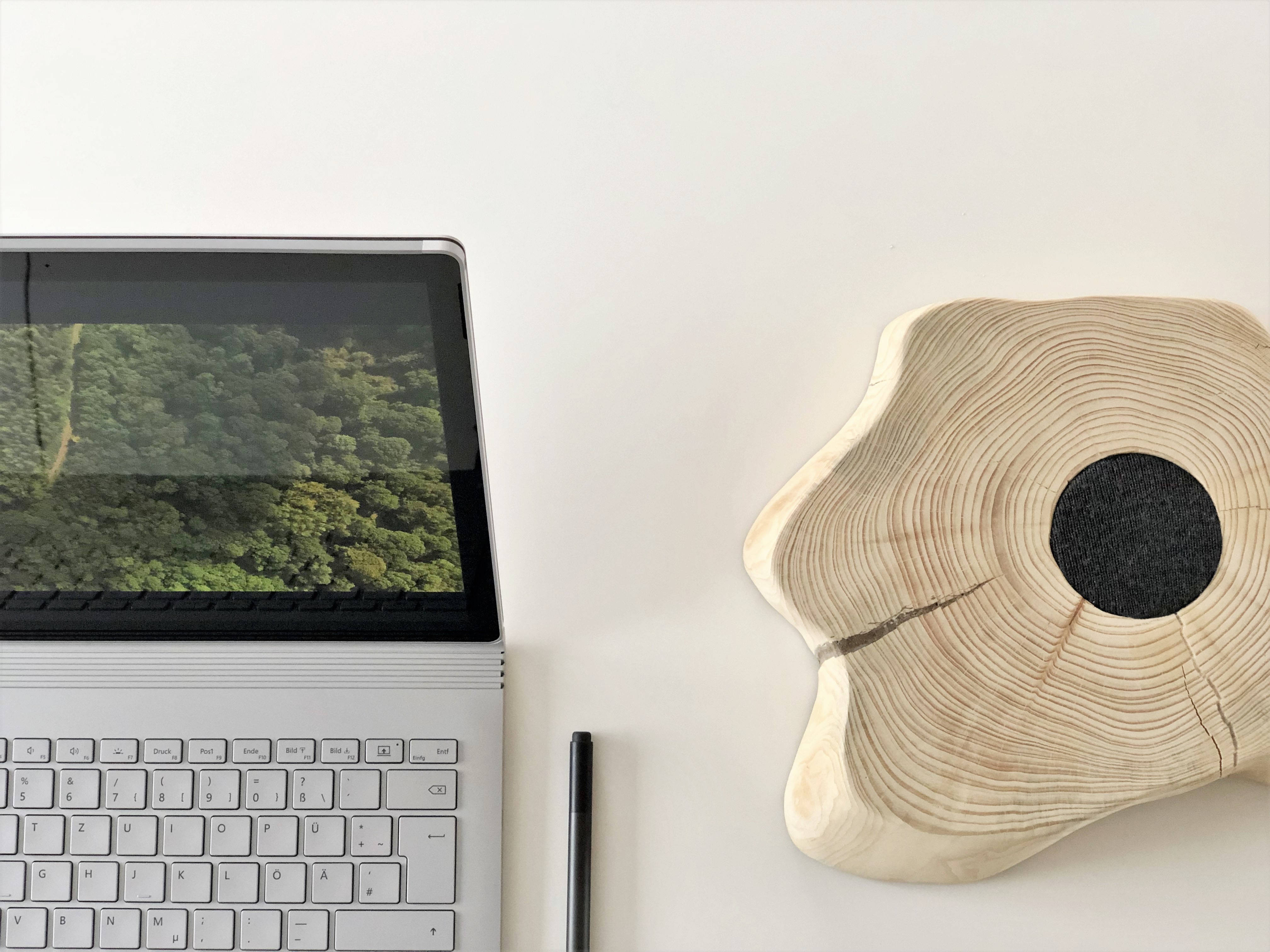 洗練されたモダンなSurface Book 3 壁紙