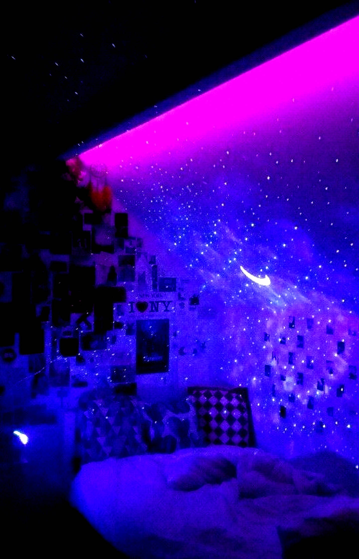 おしゃれな寝室 LEDライト 壁紙