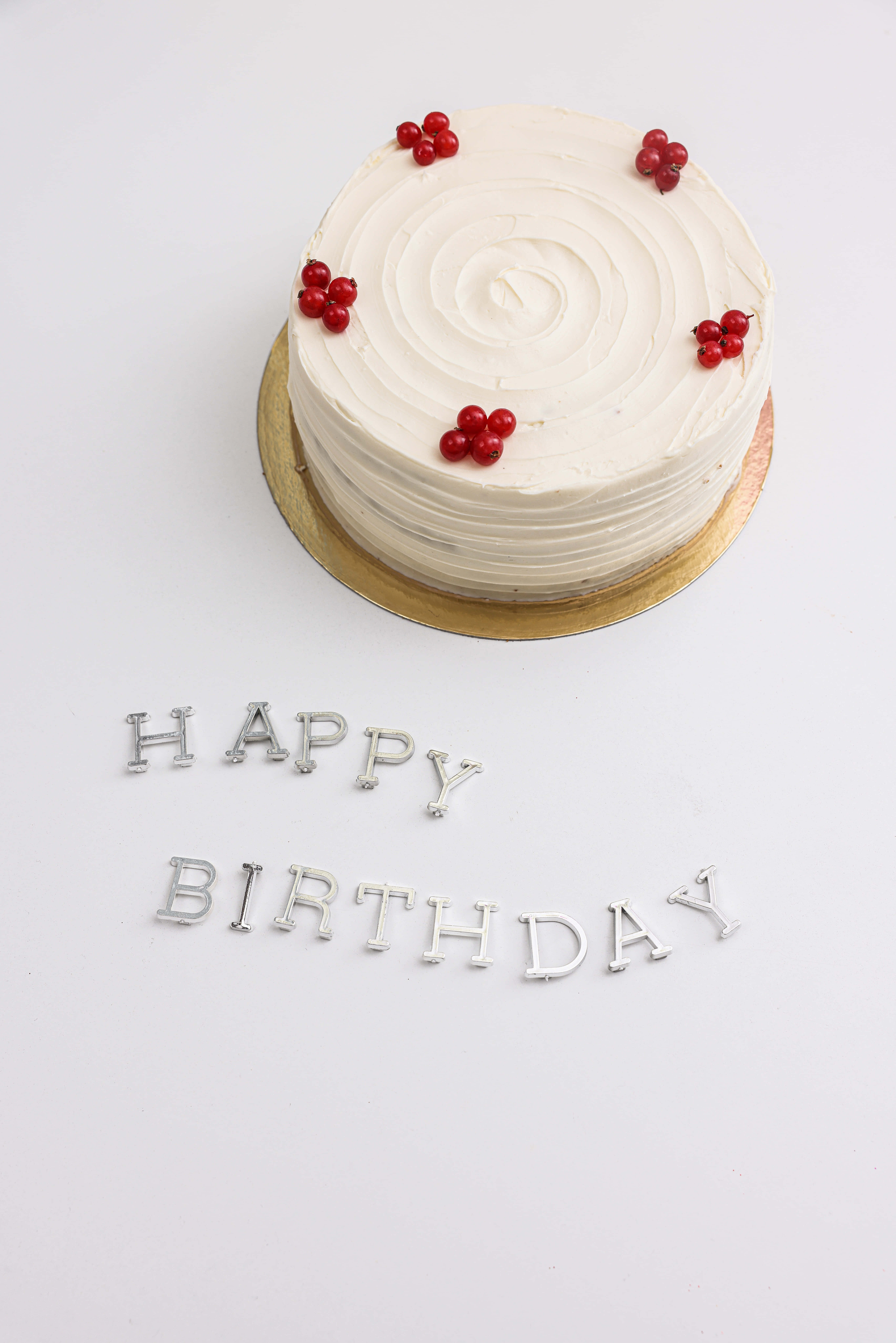 お誕生日おめでとう チェリーケーキの写真 壁紙