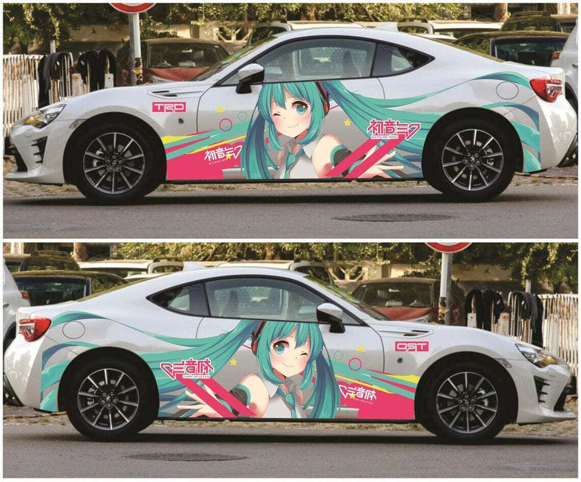 アニメキャラクターが描かれた車 壁紙