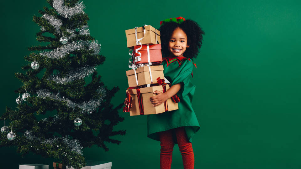 エルフの少女のクリスマスプレゼント 壁紙