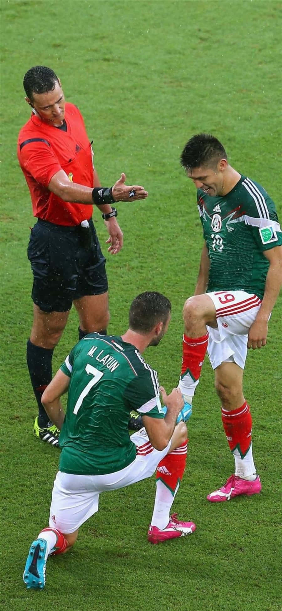 キャプション：誇りと情熱 - メキシコ代表サッカーチーム 壁紙