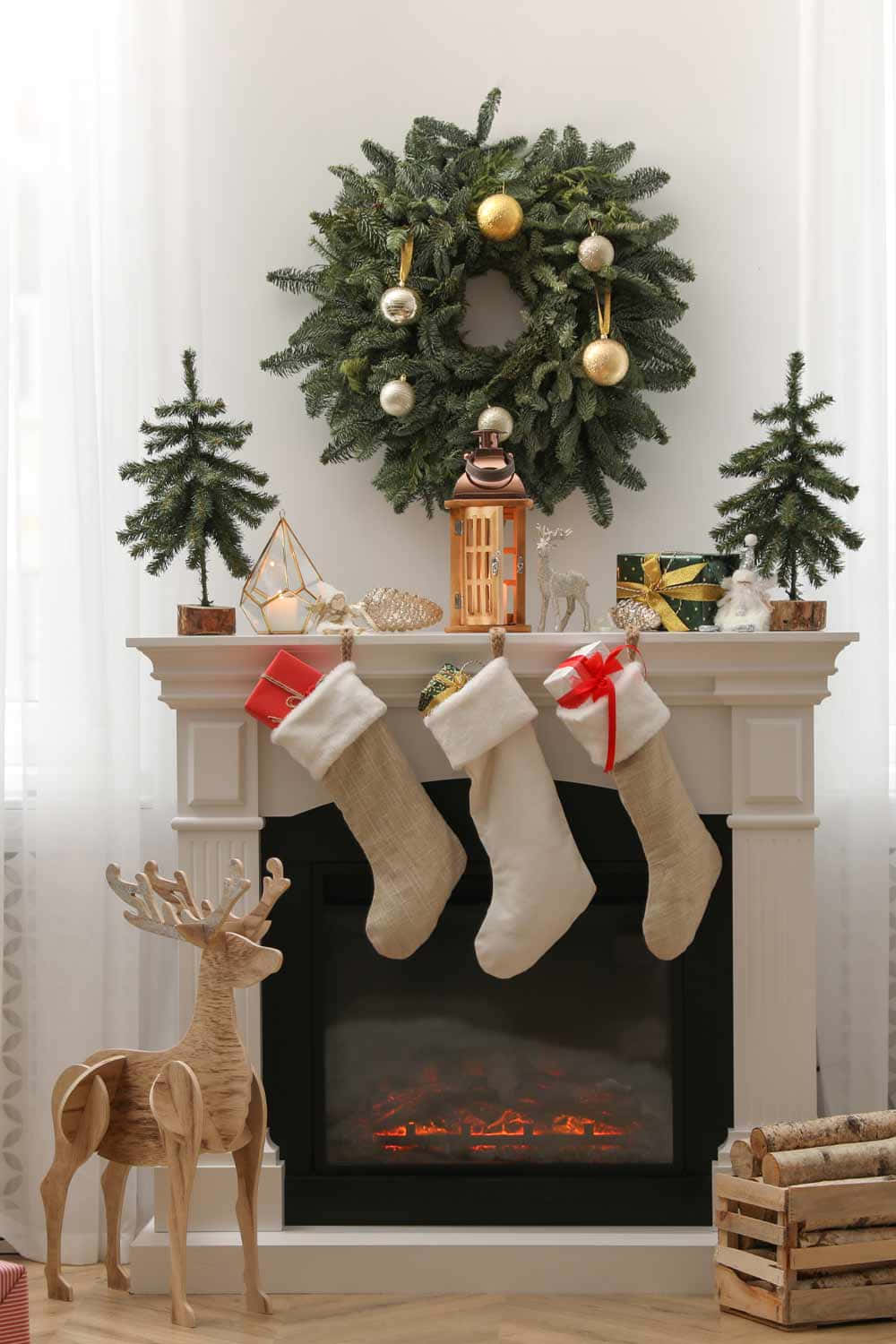 クリスマスシーズンに愛と喜びを広げる美しい背景 壁紙