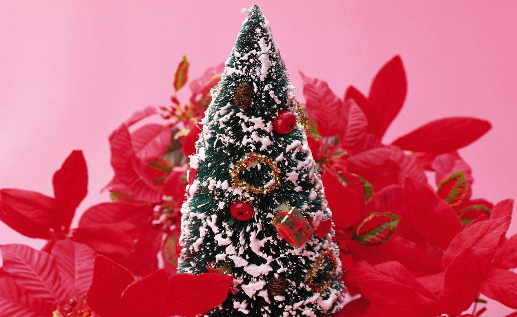 クリスマスツリーの飾り付け！ 壁紙