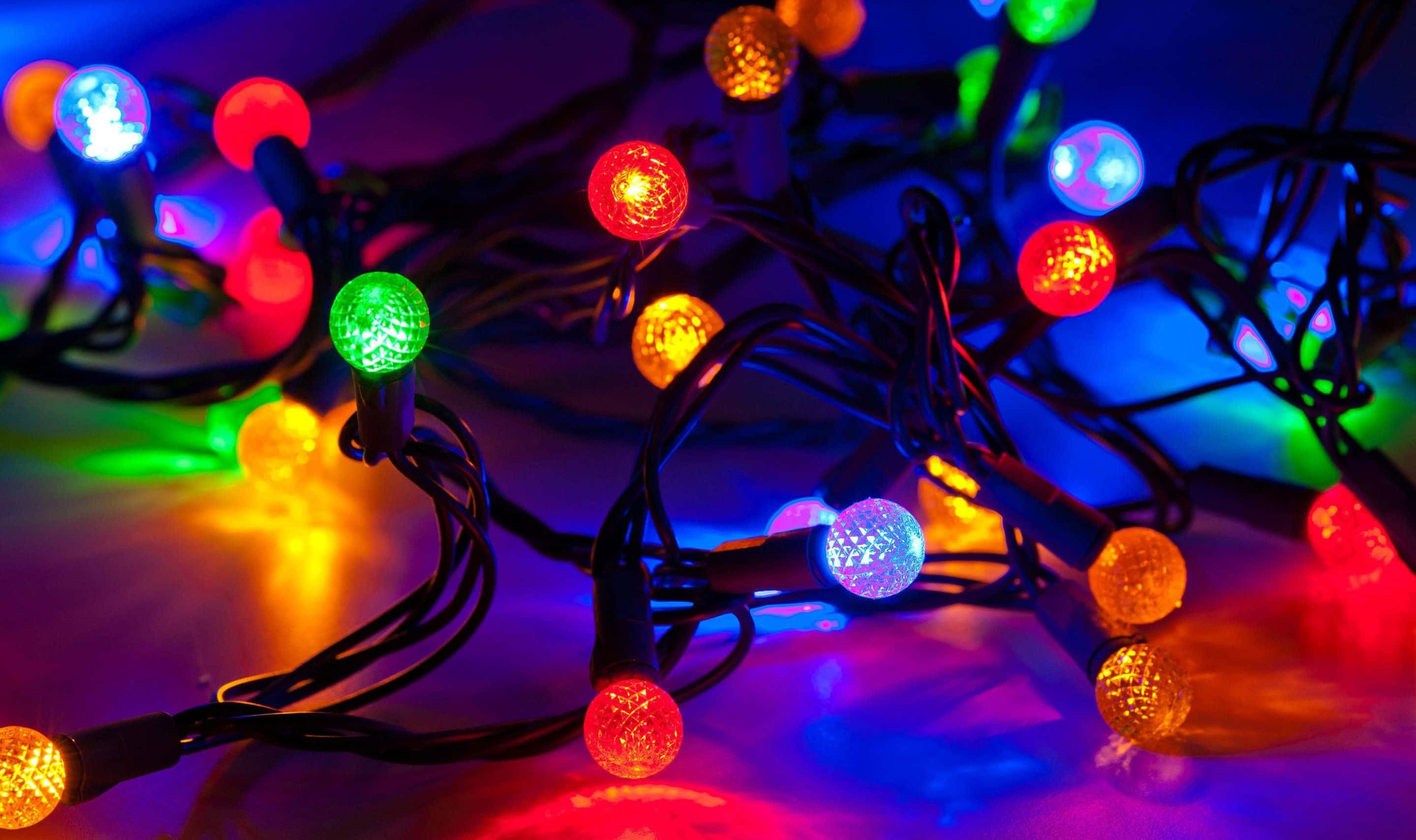 クリスマスライトで輝くホリデーナイト 壁紙