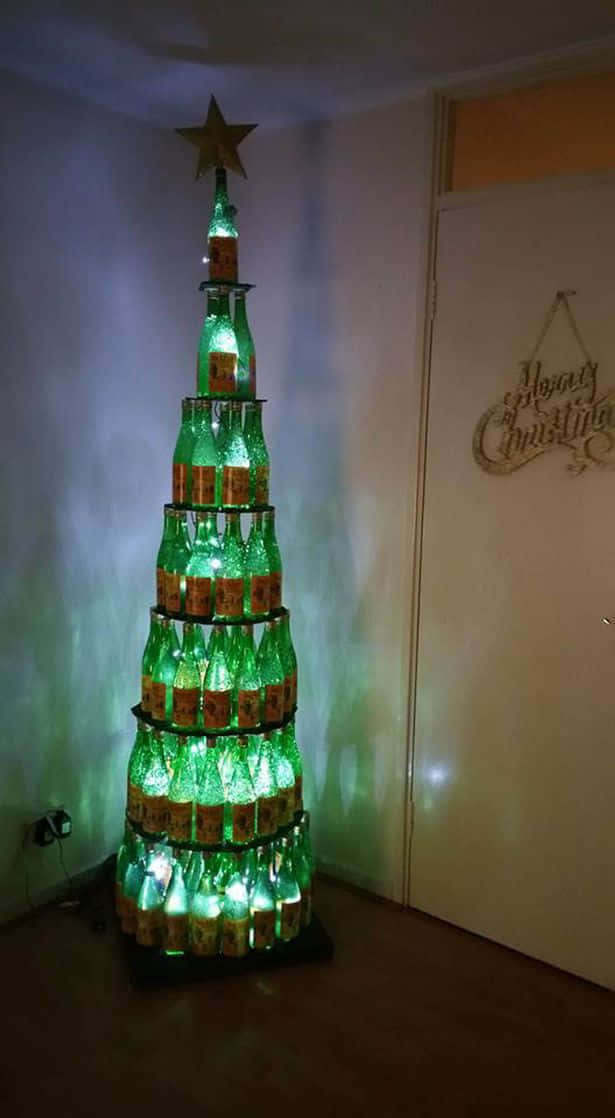グリーンボトルのクリスマスツリー写真 壁紙