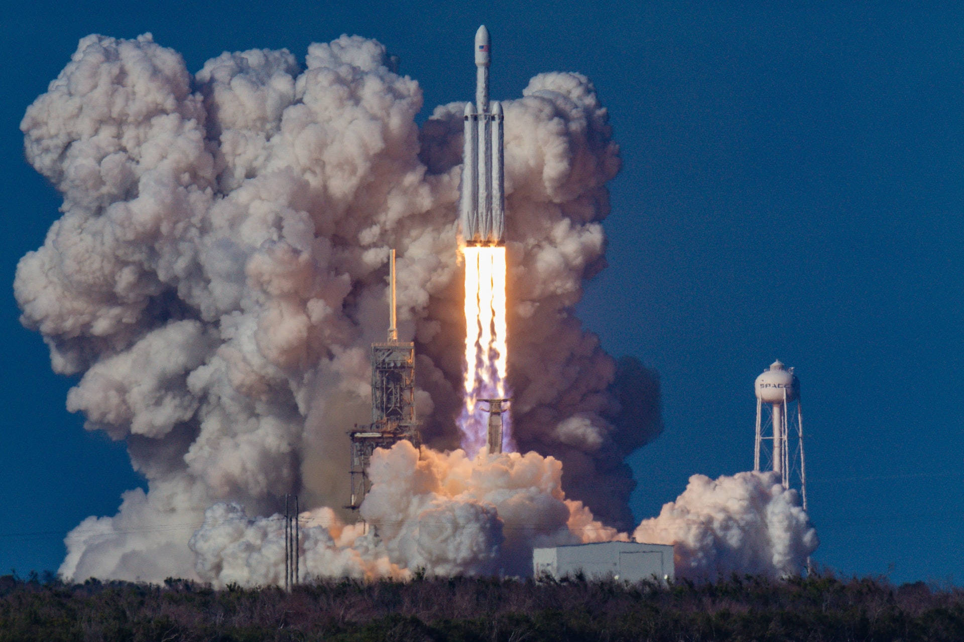 ケネディ宇宙センター スペースX ファルコンヘビー 壁紙
