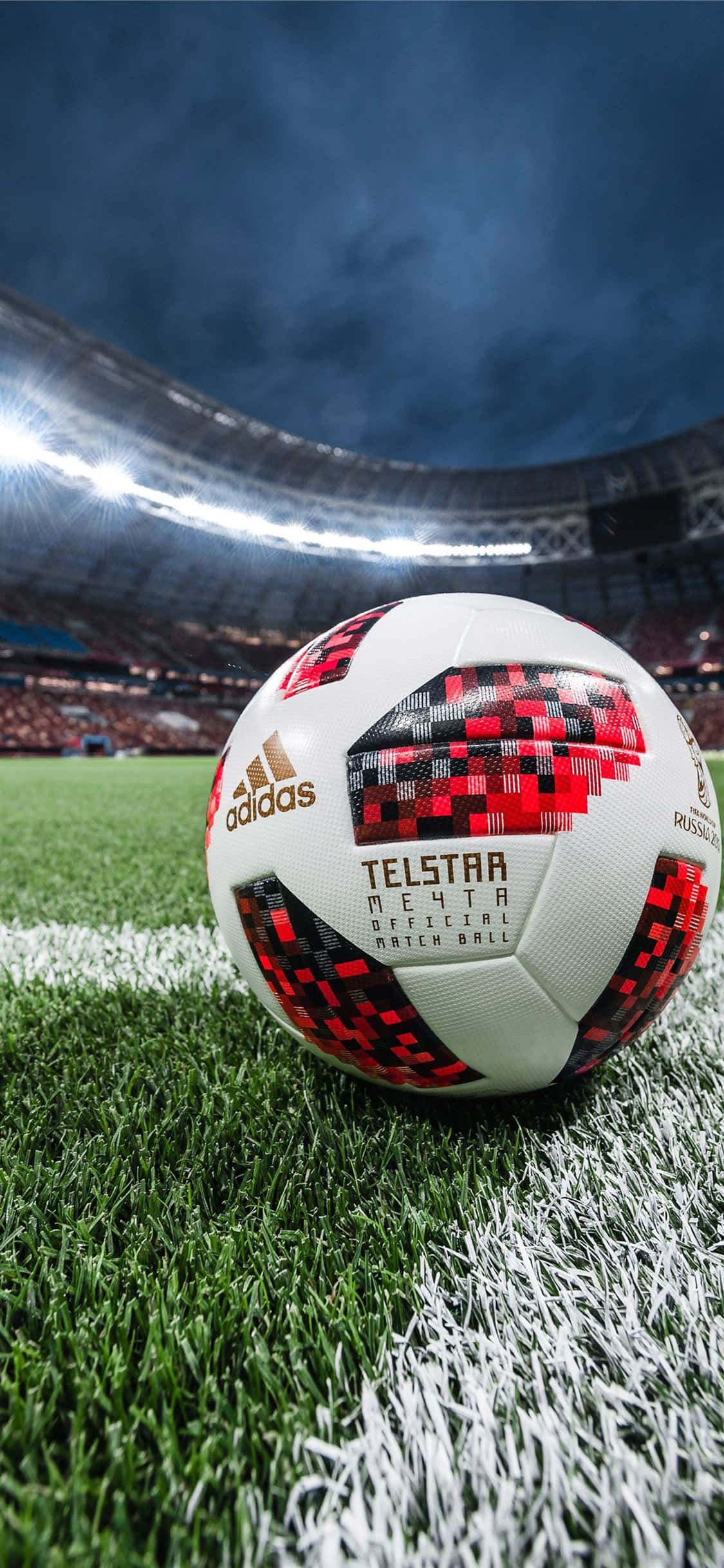 サッカー美学 白と赤のサッカーボール 壁紙