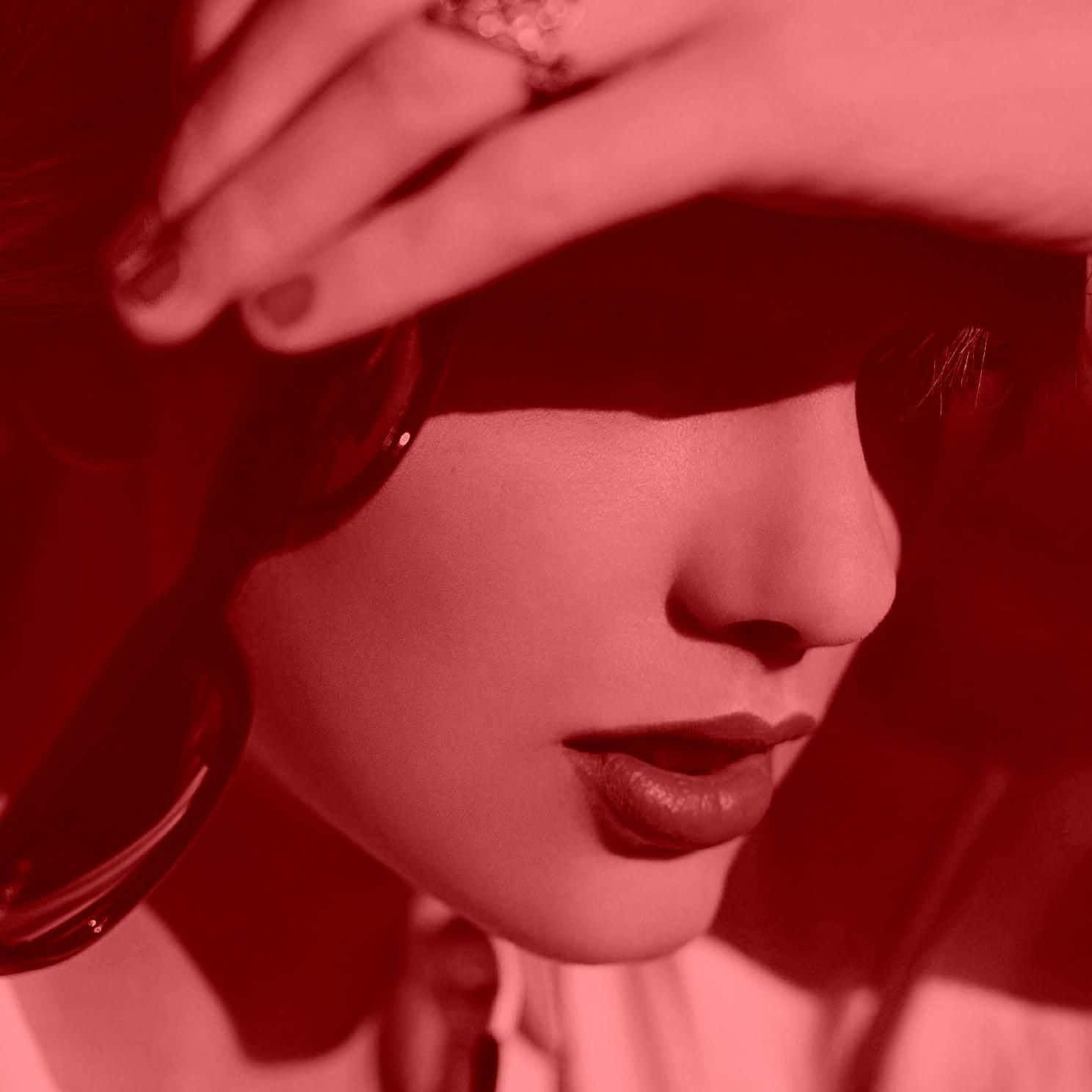 テイラー・スウィフト、再録音アルバム「Red (Taylor’s Version)」のカバーアートを公開 壁紙
