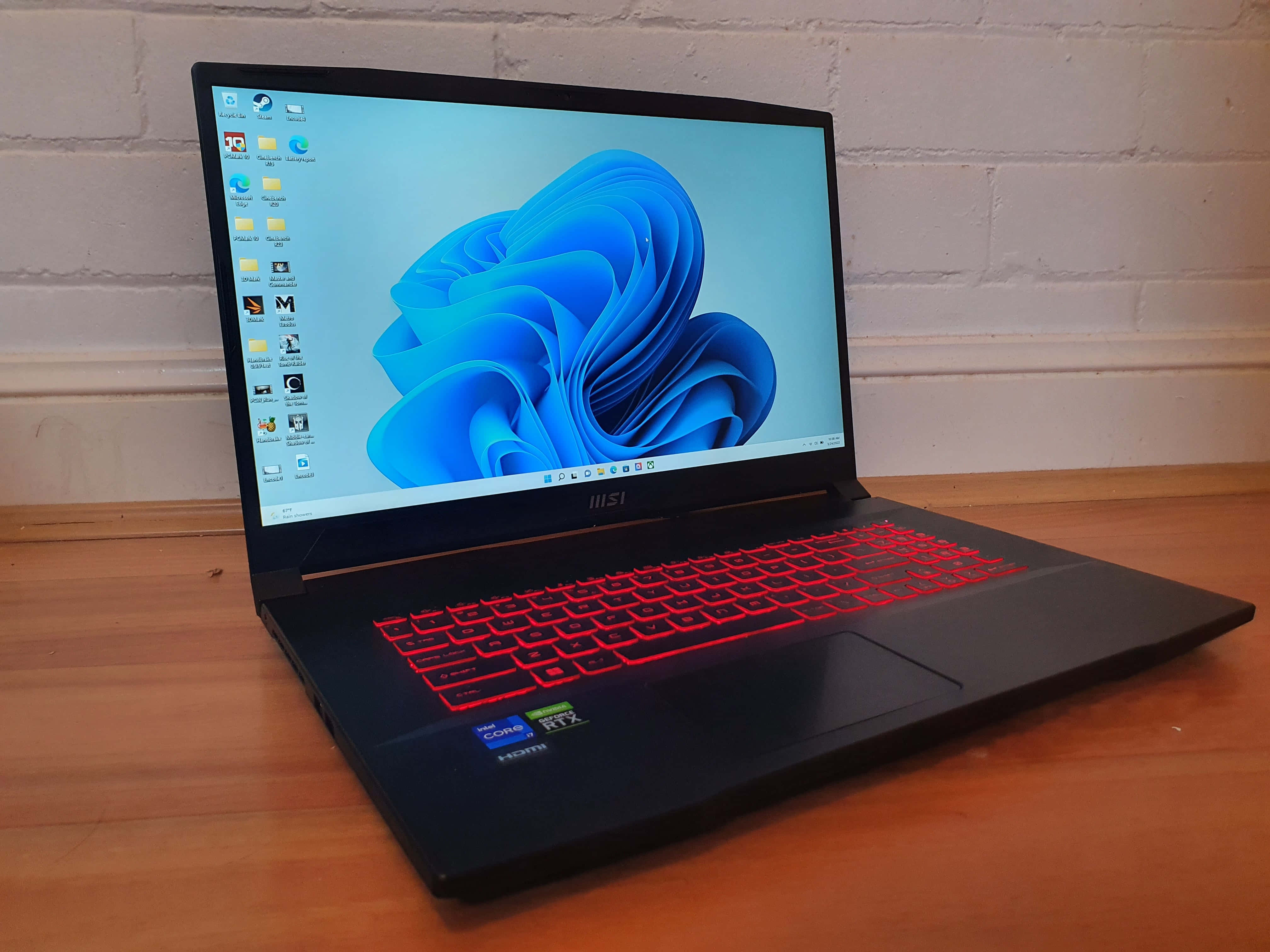 ノートパソコンをおしゃれにアップグレード 壁紙