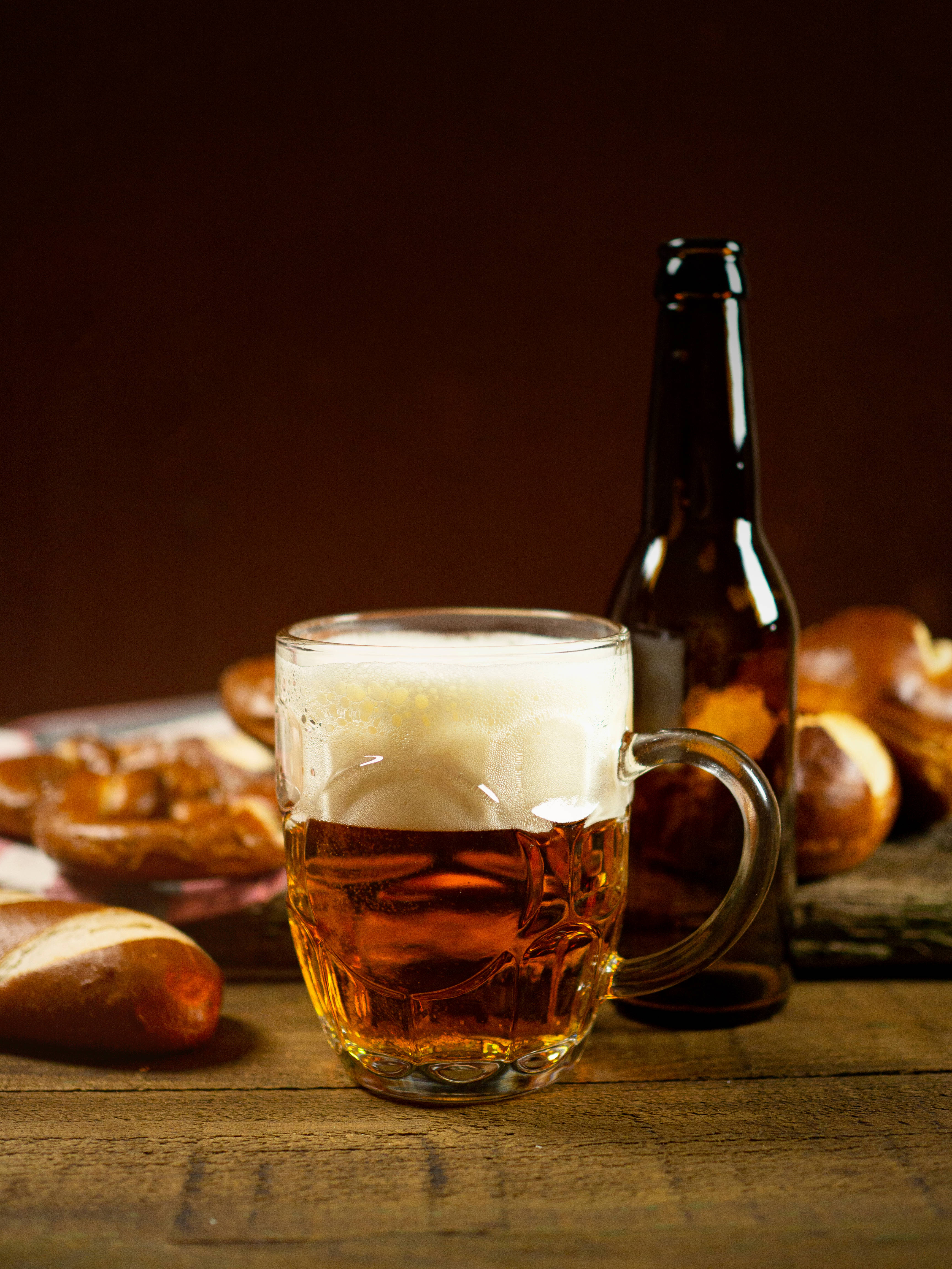 ビールとパンに乾杯 壁紙