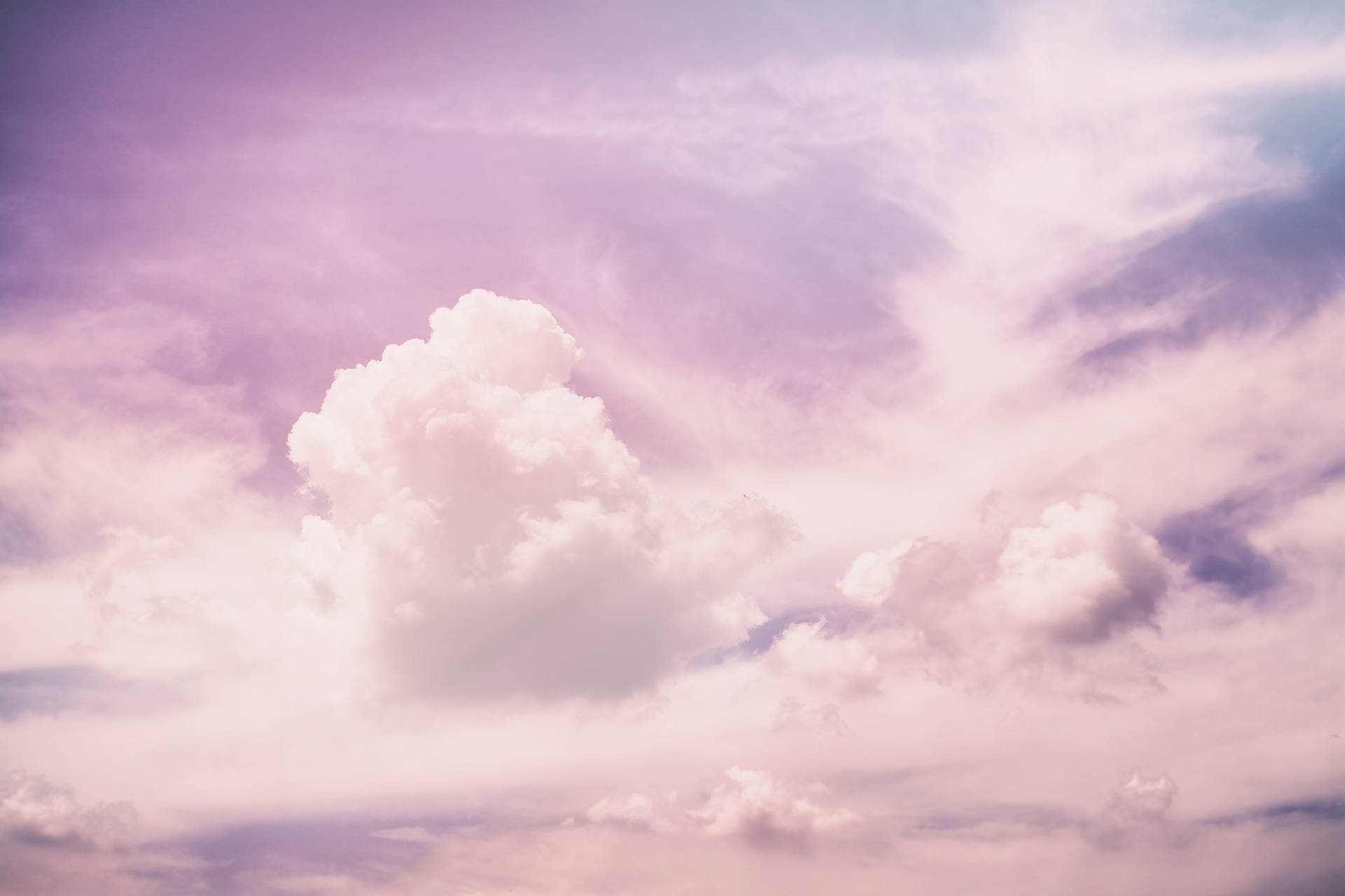 曇り空 — パステルパープル 壁紙