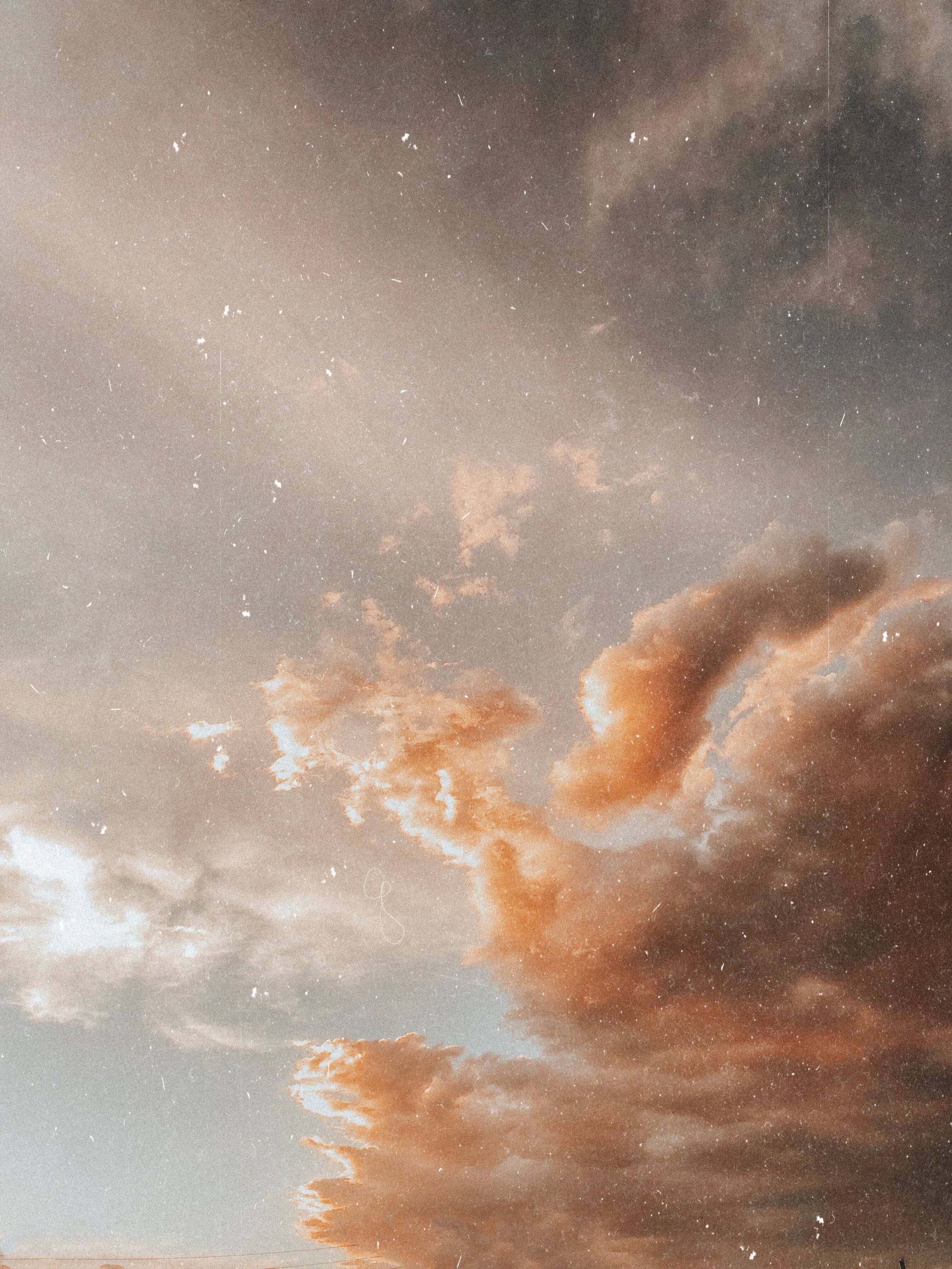 ベージュの美的な雲 壁紙