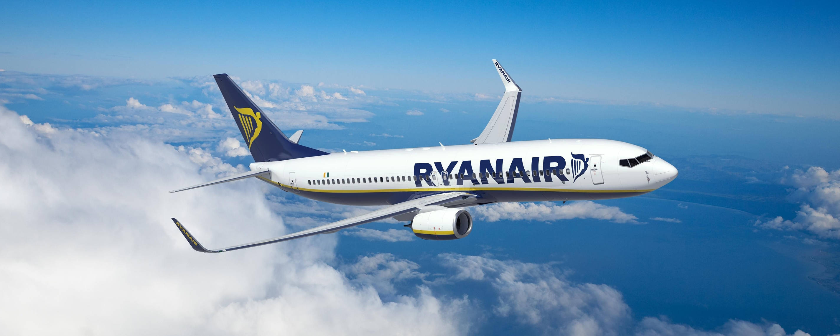 ライアンエアー機の空の風景 壁紙