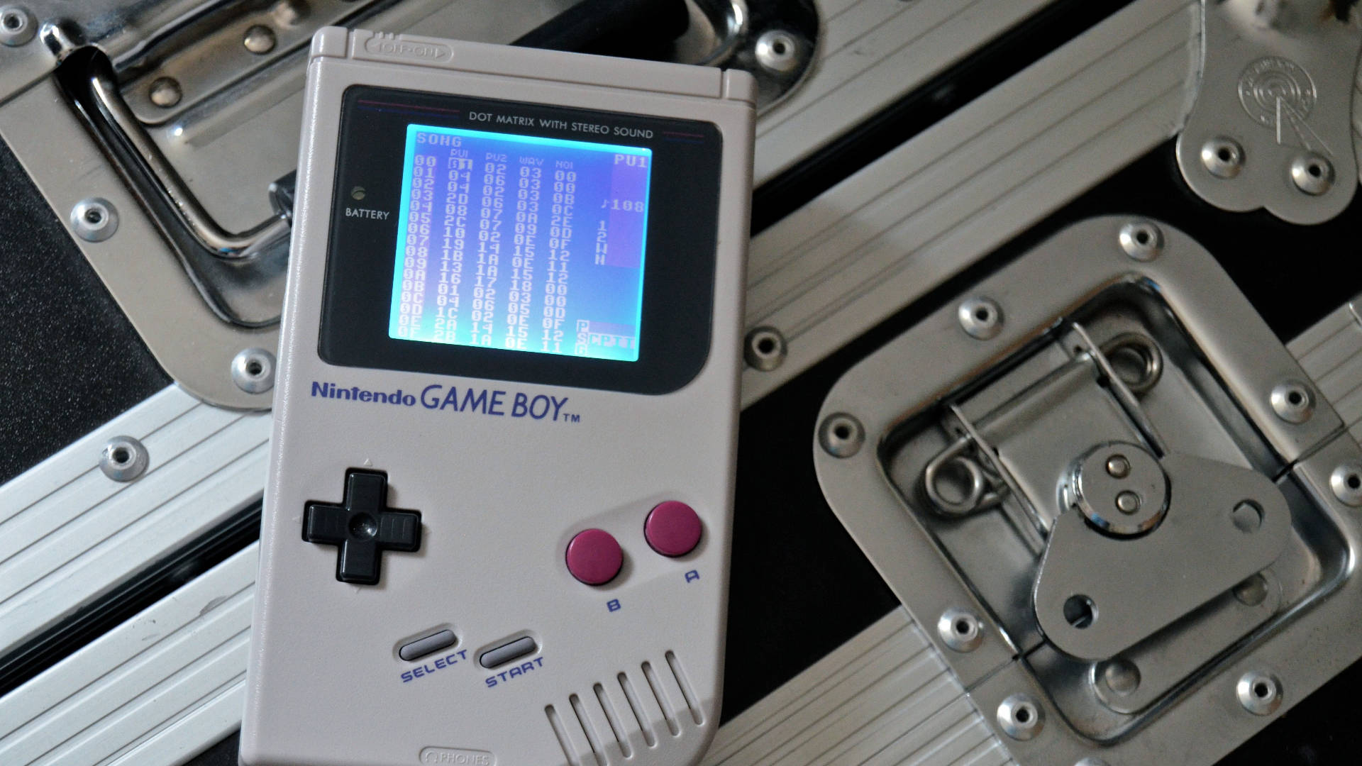 任天堂ゲームボーイ スチール床の上 壁紙