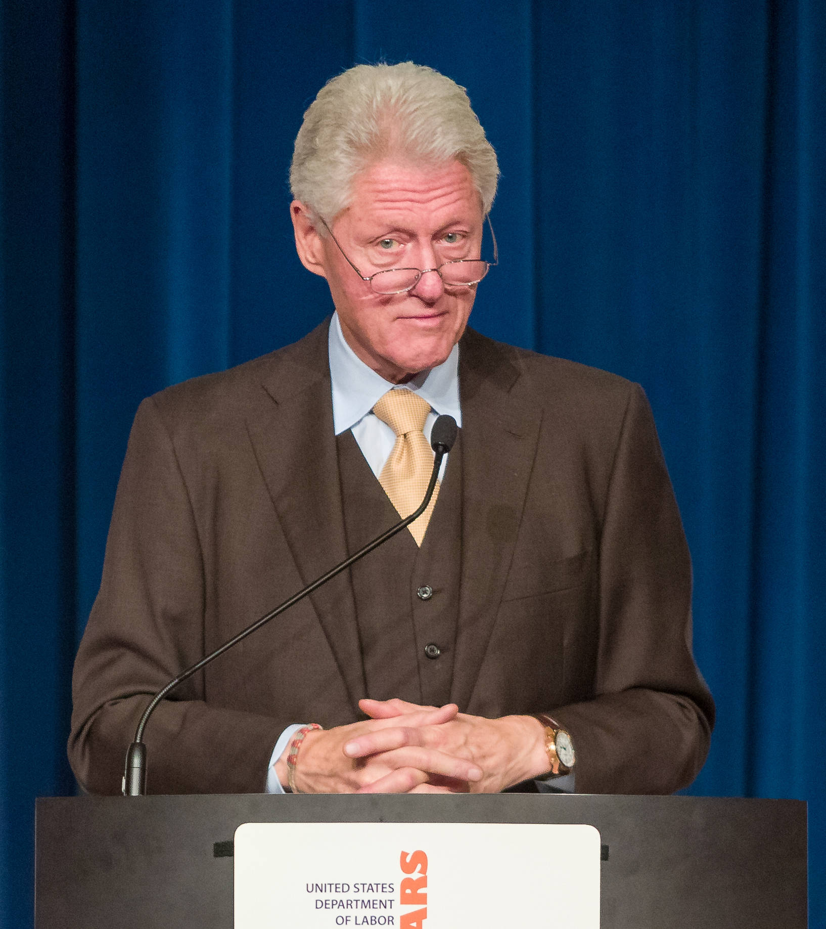 元大統領ビル・クリントン スピーチを行う 壁紙