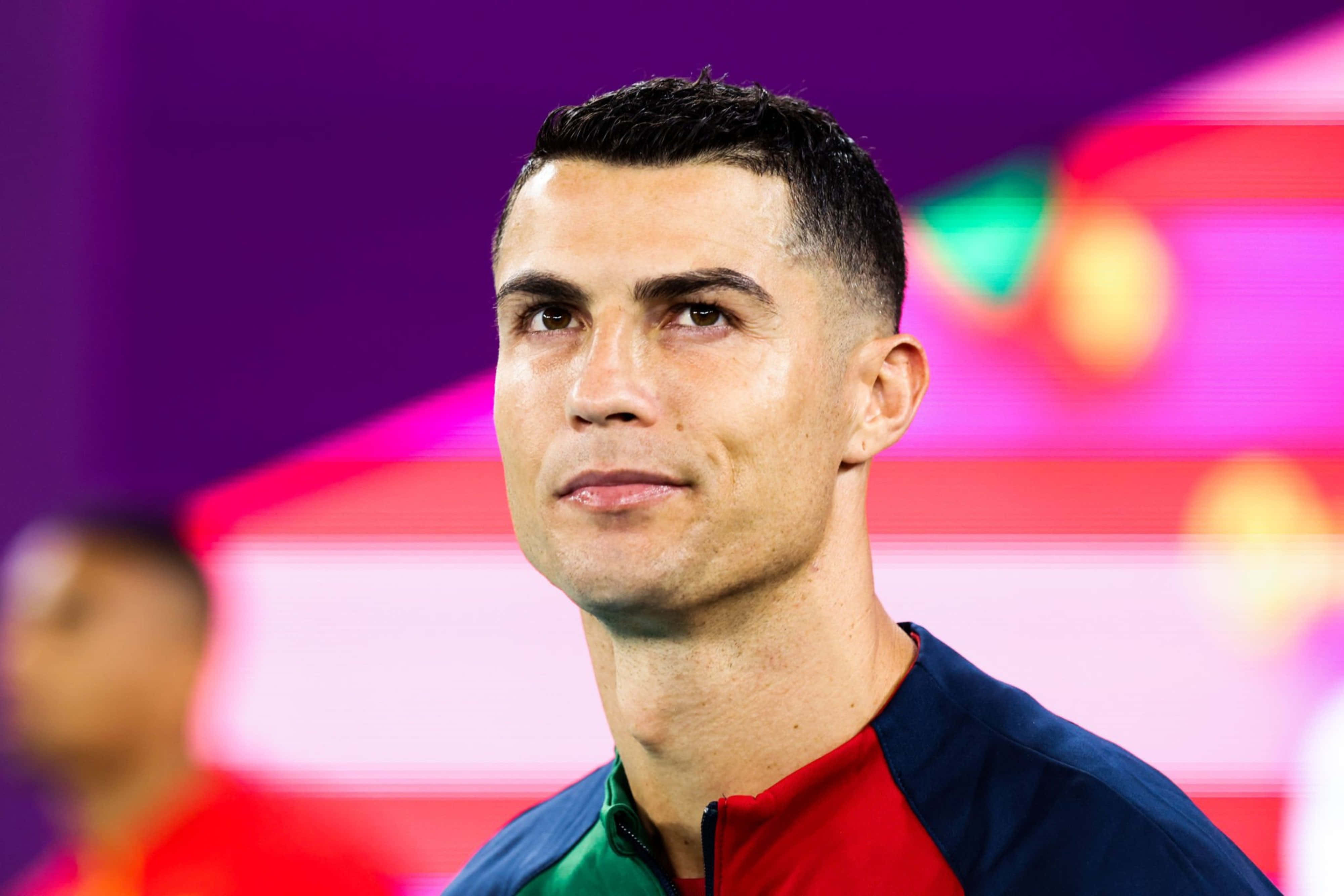 夢を追いかけるクリスティアーノ・ロナウド、フィールド内外での挑戦 壁紙