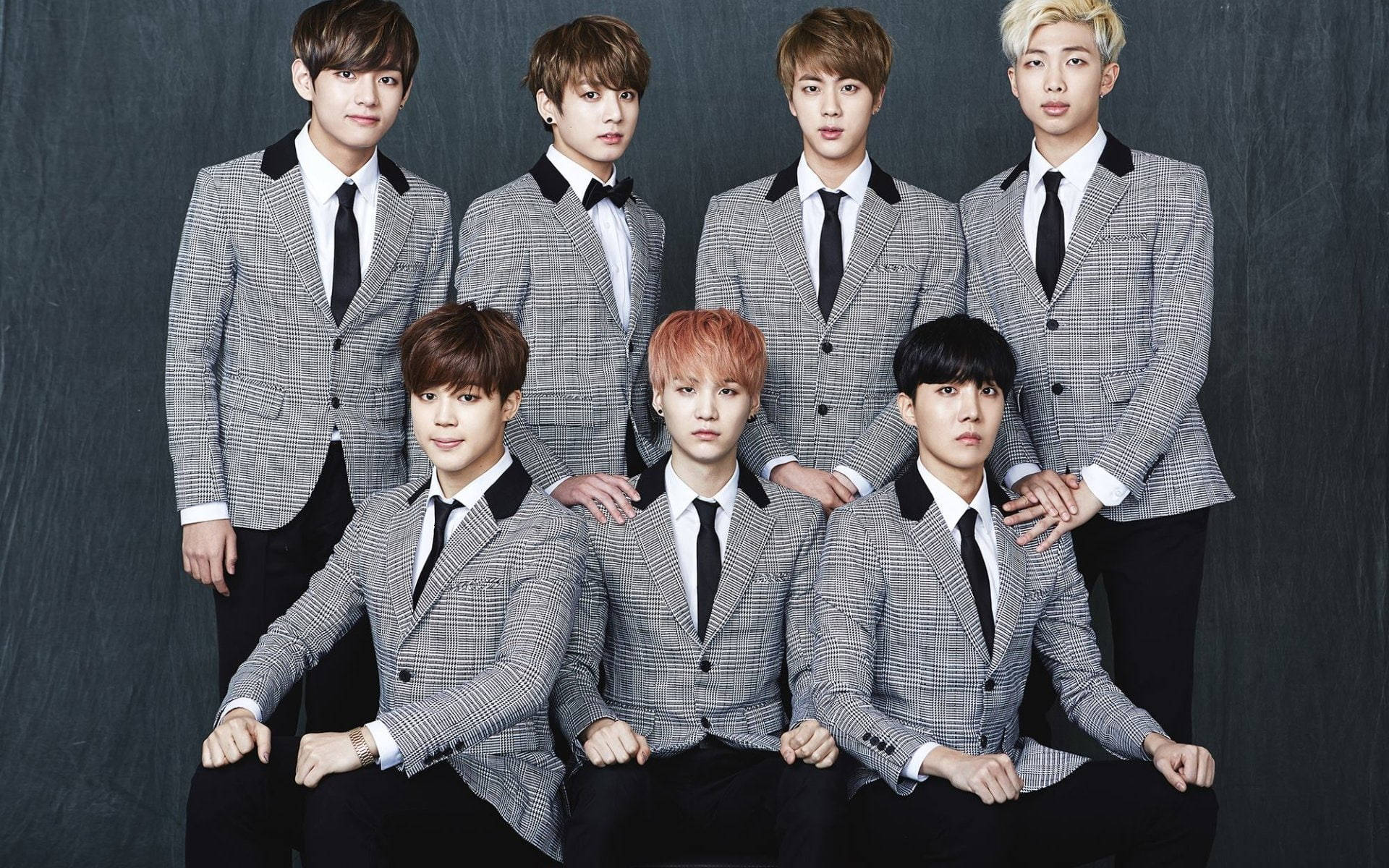 学生BTSグループ写真 壁紙