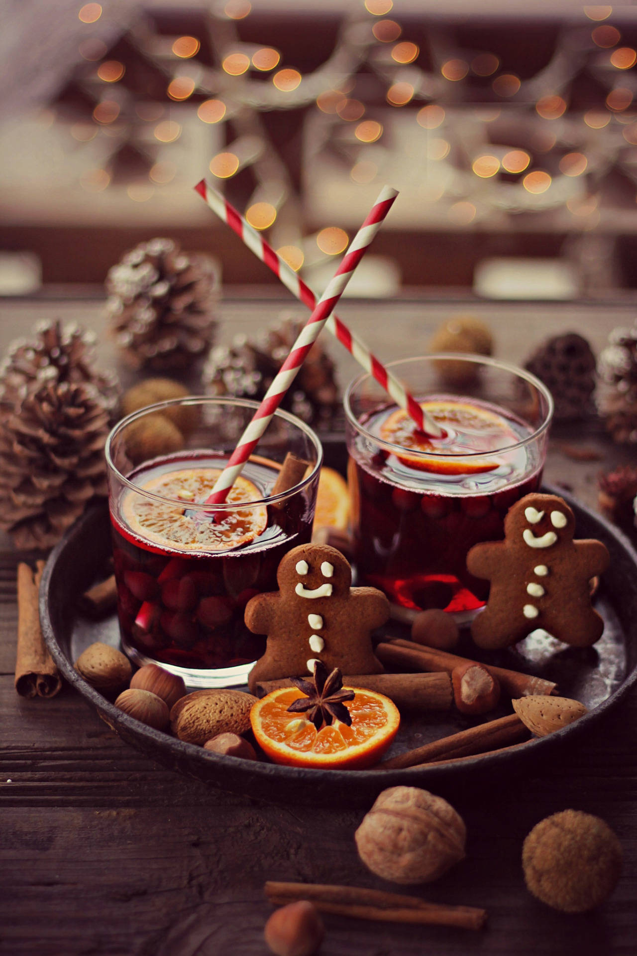 居心地の良いクリスマスの飲み物とクッキー 壁紙